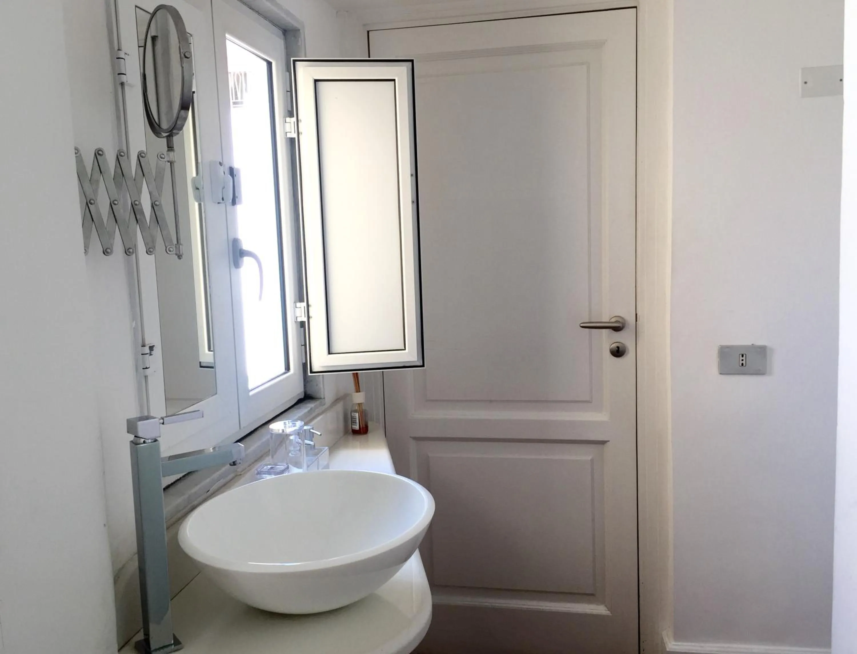 Bathroom in Relais Piazza dei Martiri