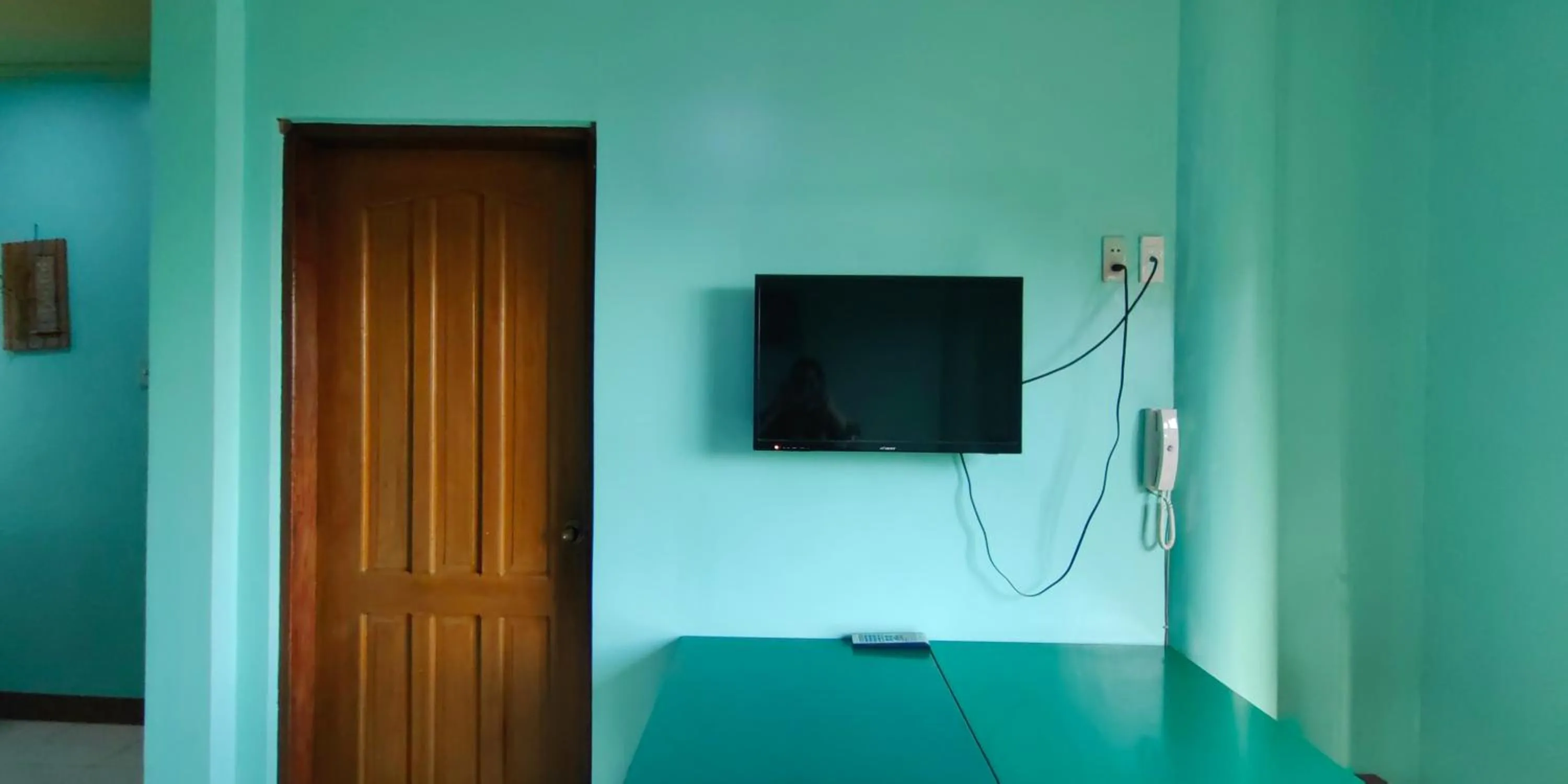 TV and multimedia in Dads Bayview Pension