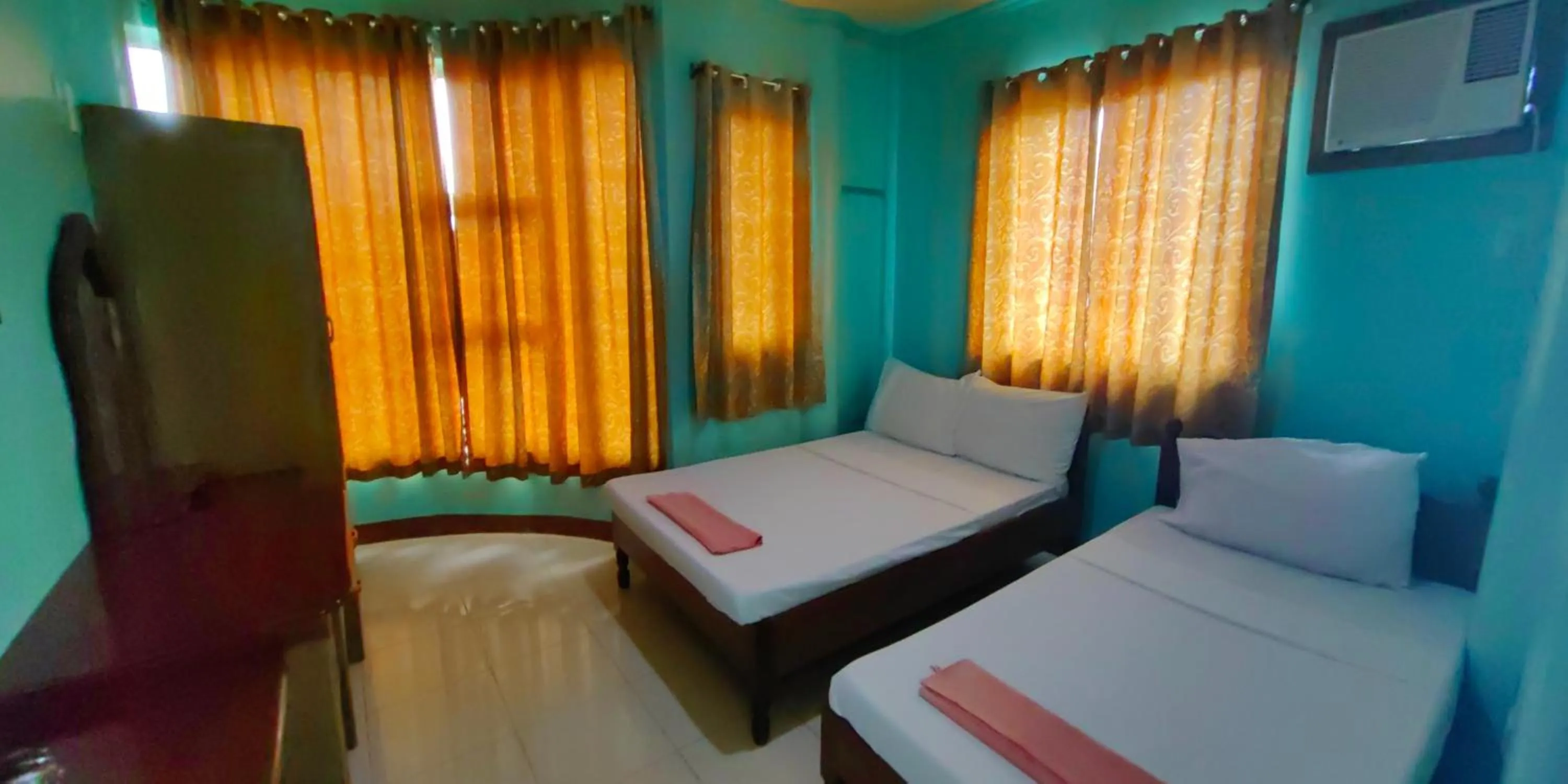 Bed in Dads Bayview Pension