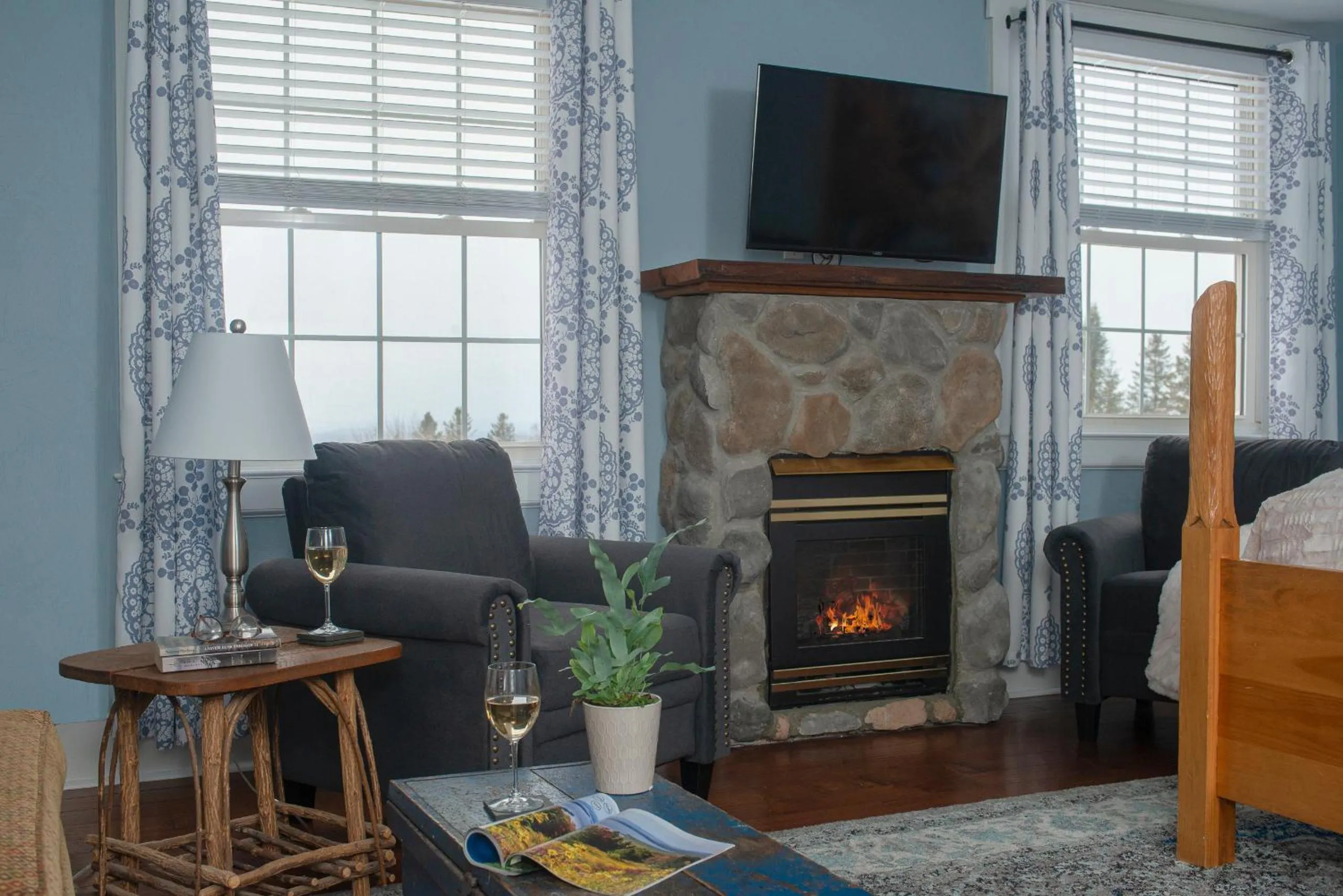 TV and multimedia in The Lodge at Moosehead Lake