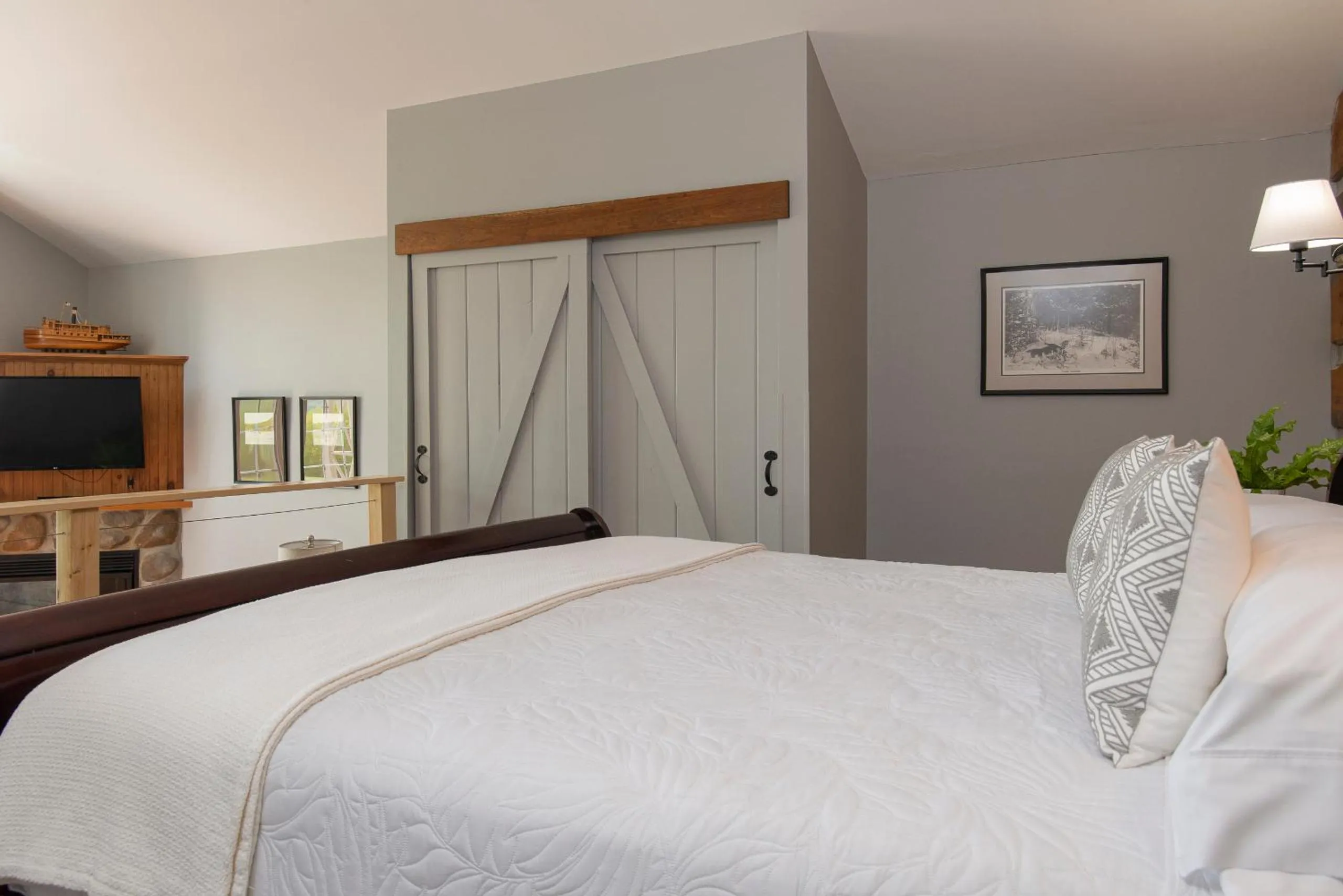 Bed in The Lodge at Moosehead Lake