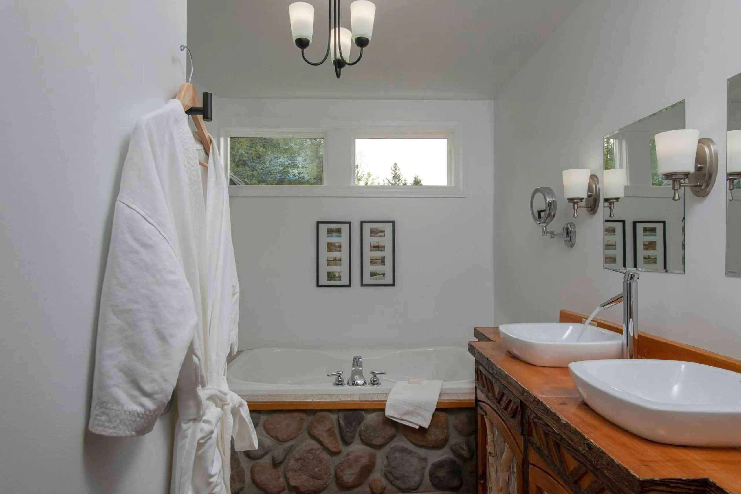 Bathroom in The Lodge at Moosehead Lake
