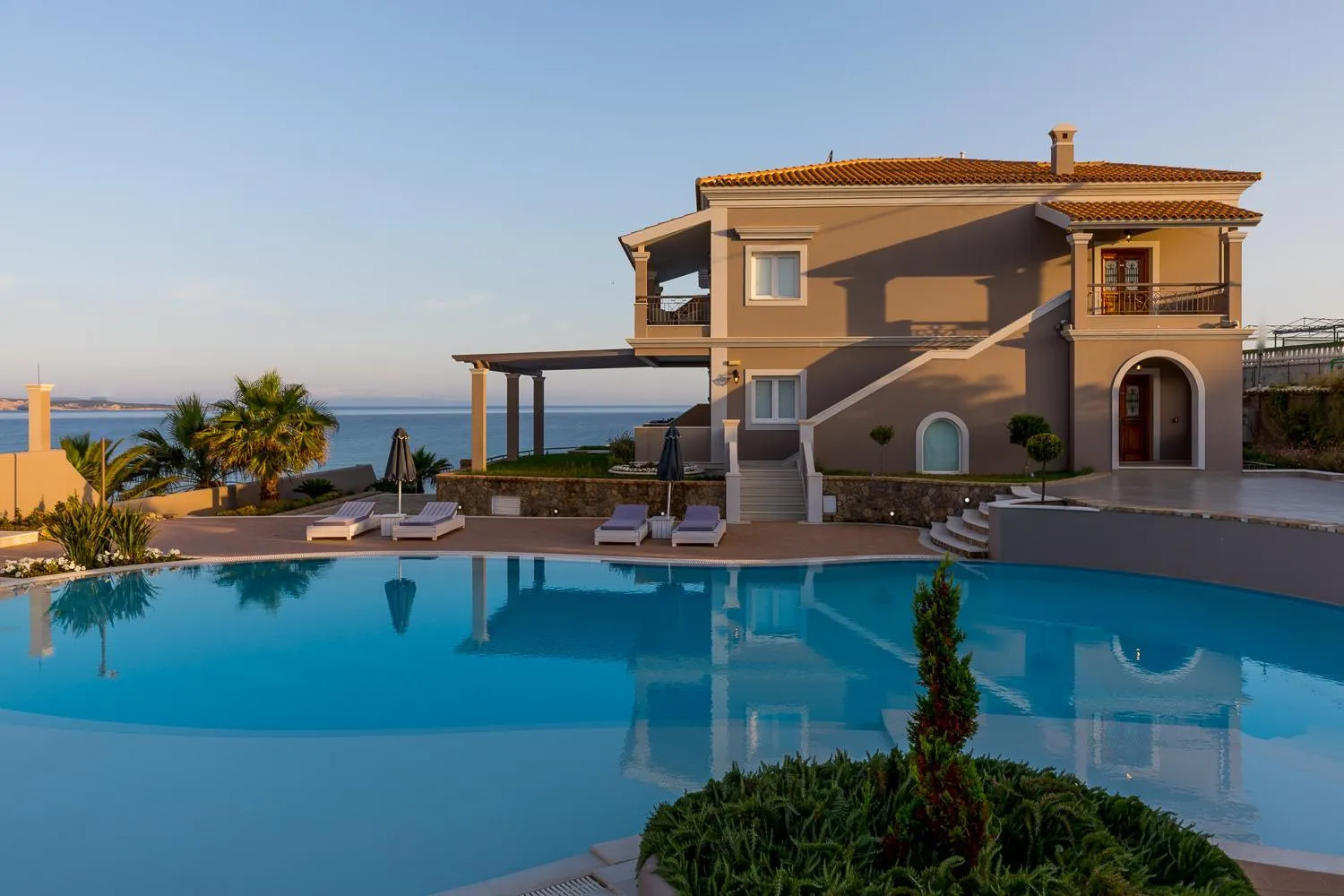 Property building in Pictures Suites