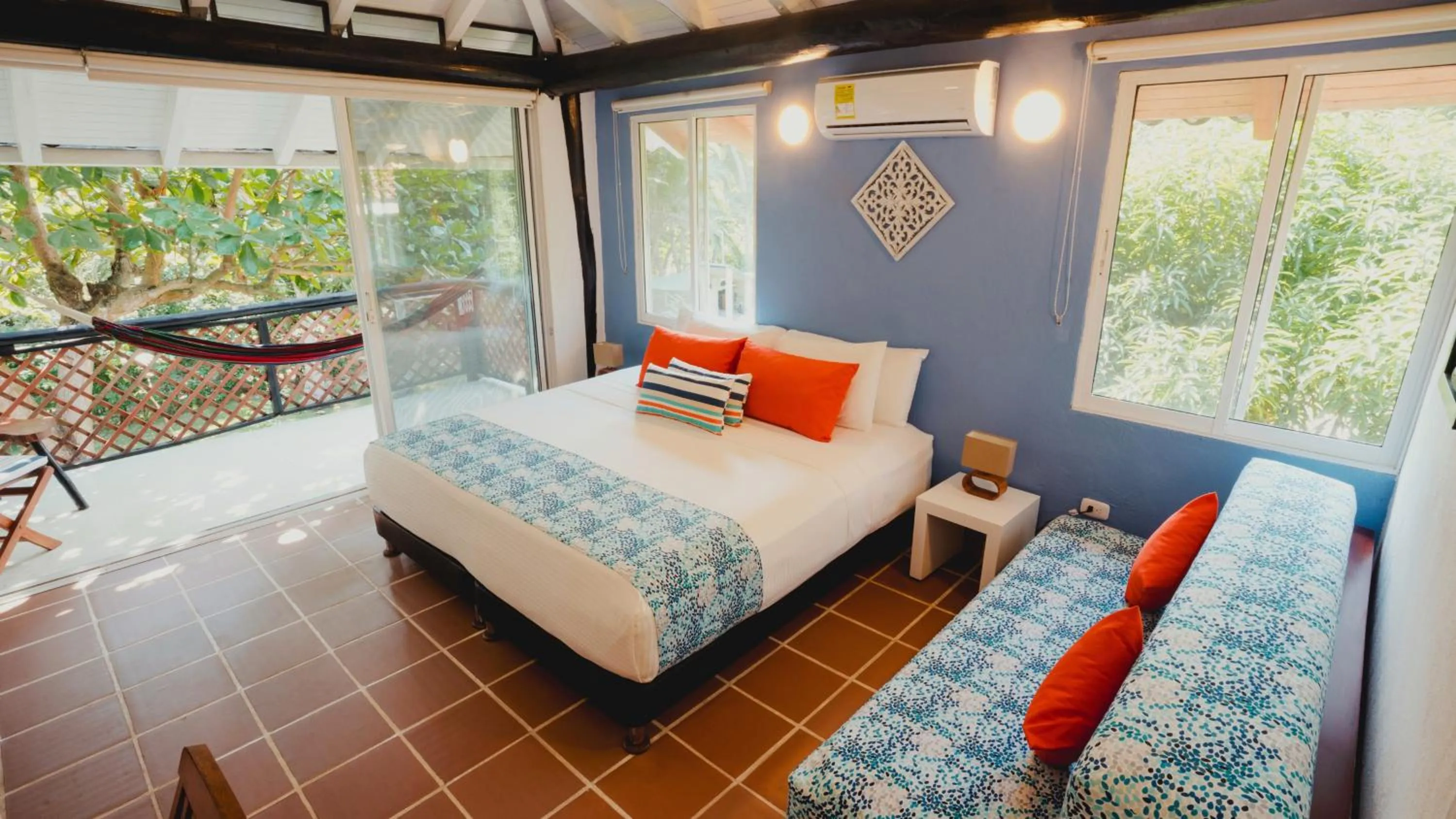 Bedroom, Bed in La Mar de Bien