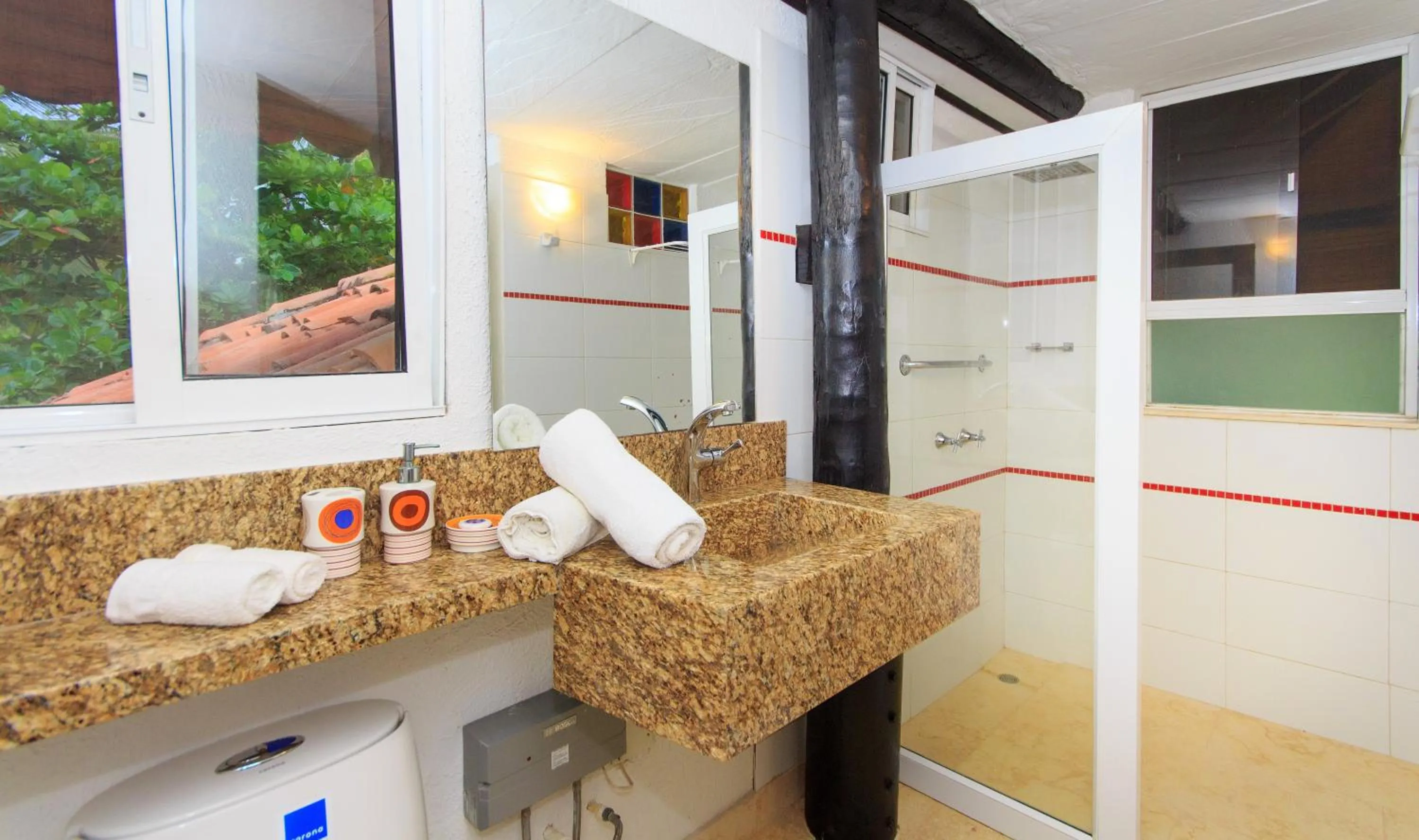 Shower in La Mar de Bien