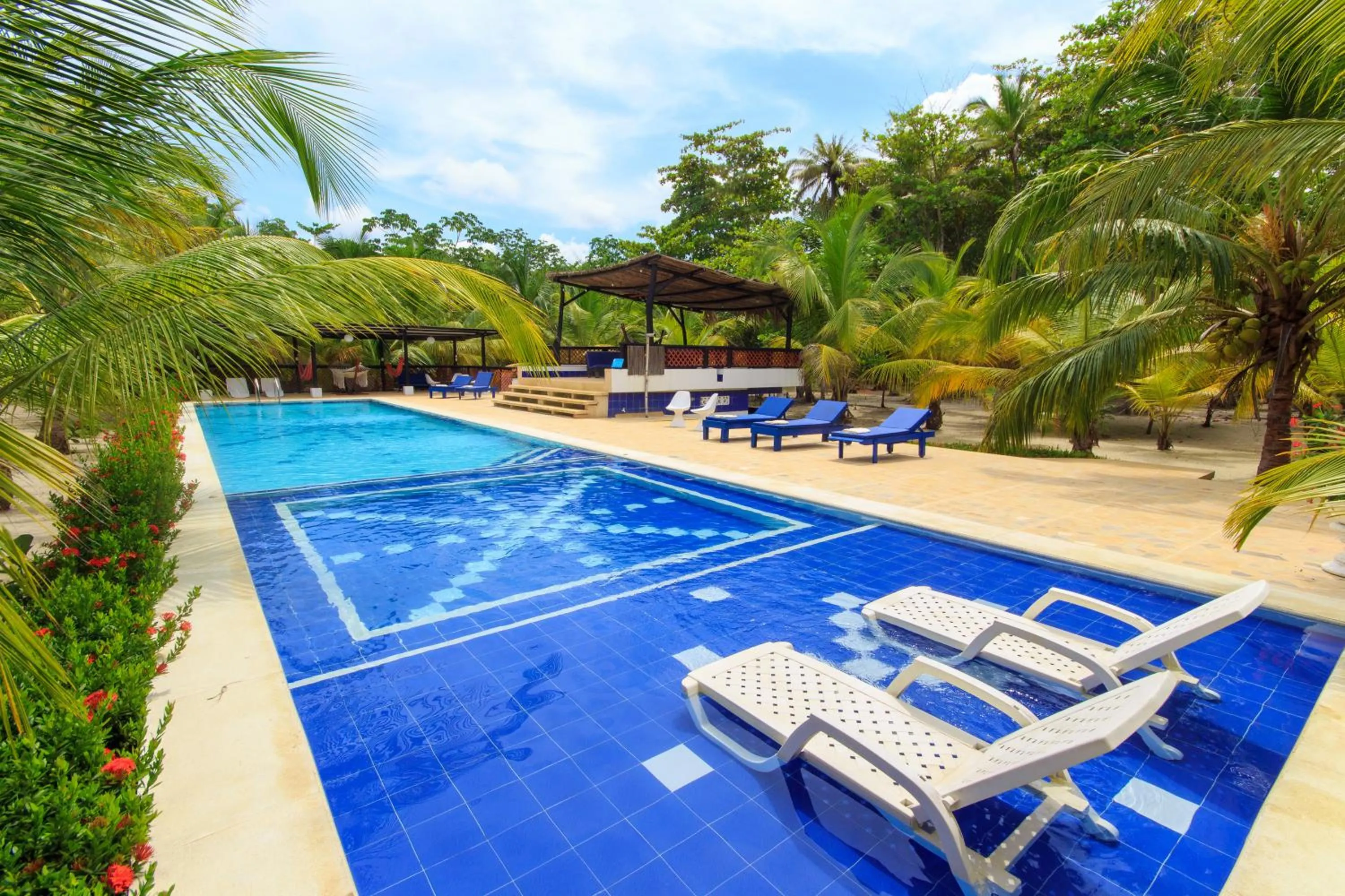 Pool view in La Mar de Bien