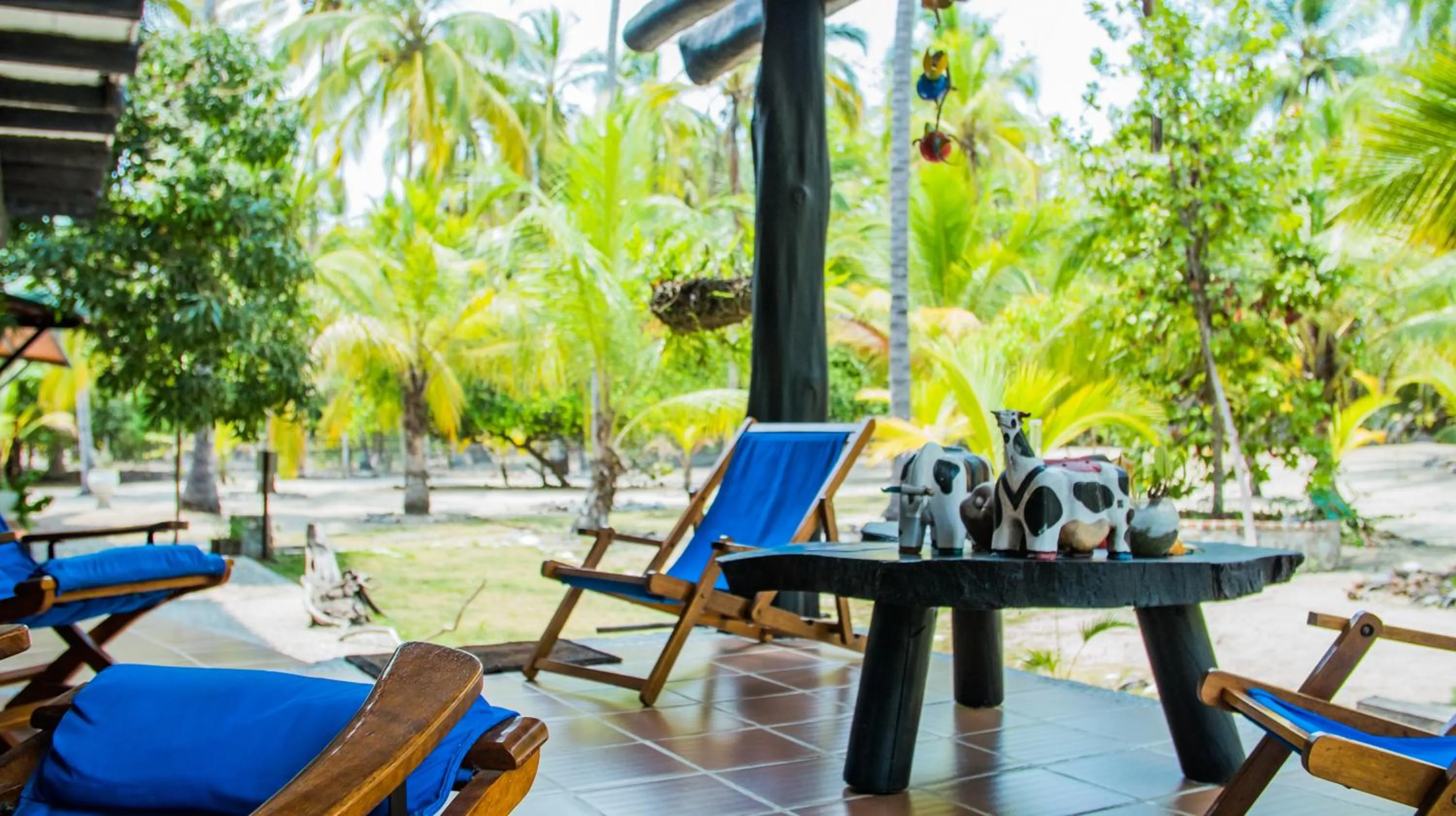 Seating area in La Mar de Bien