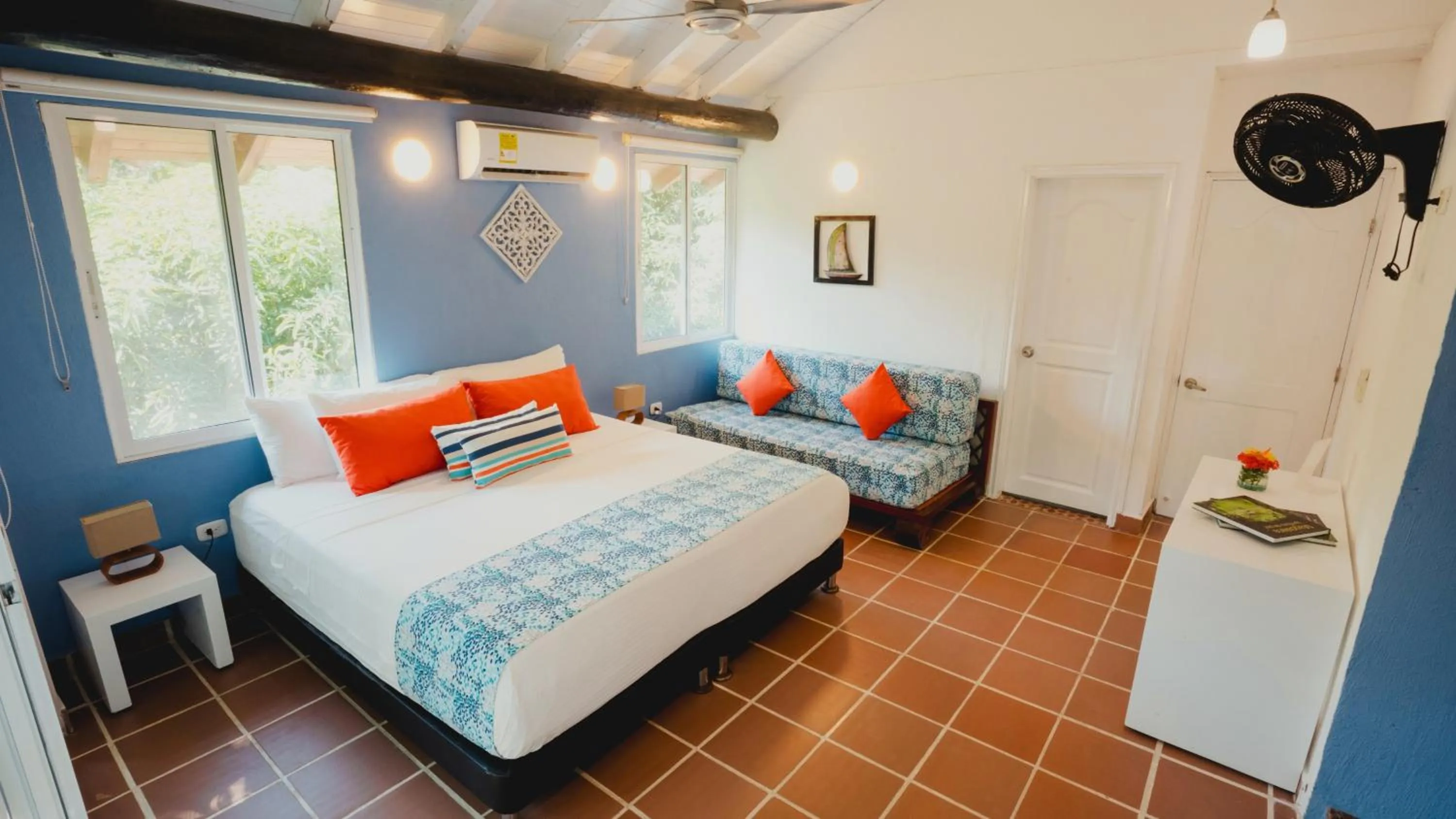 Bedroom, Bed in La Mar de Bien