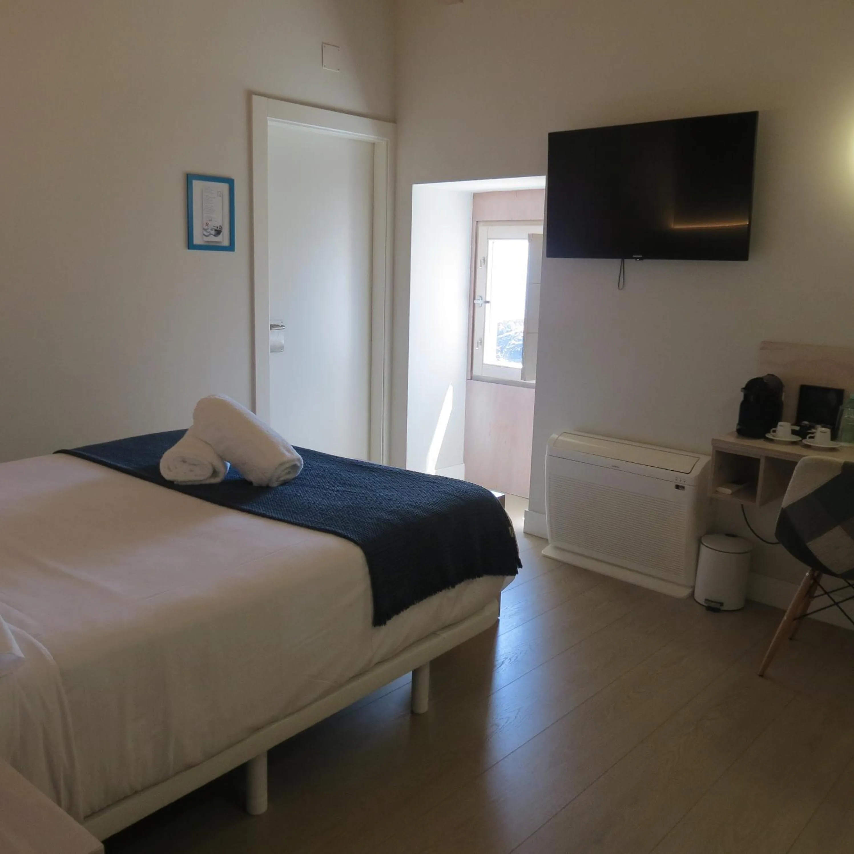 TV and multimedia, Bed in Hotel Tematico Do Banco Azul