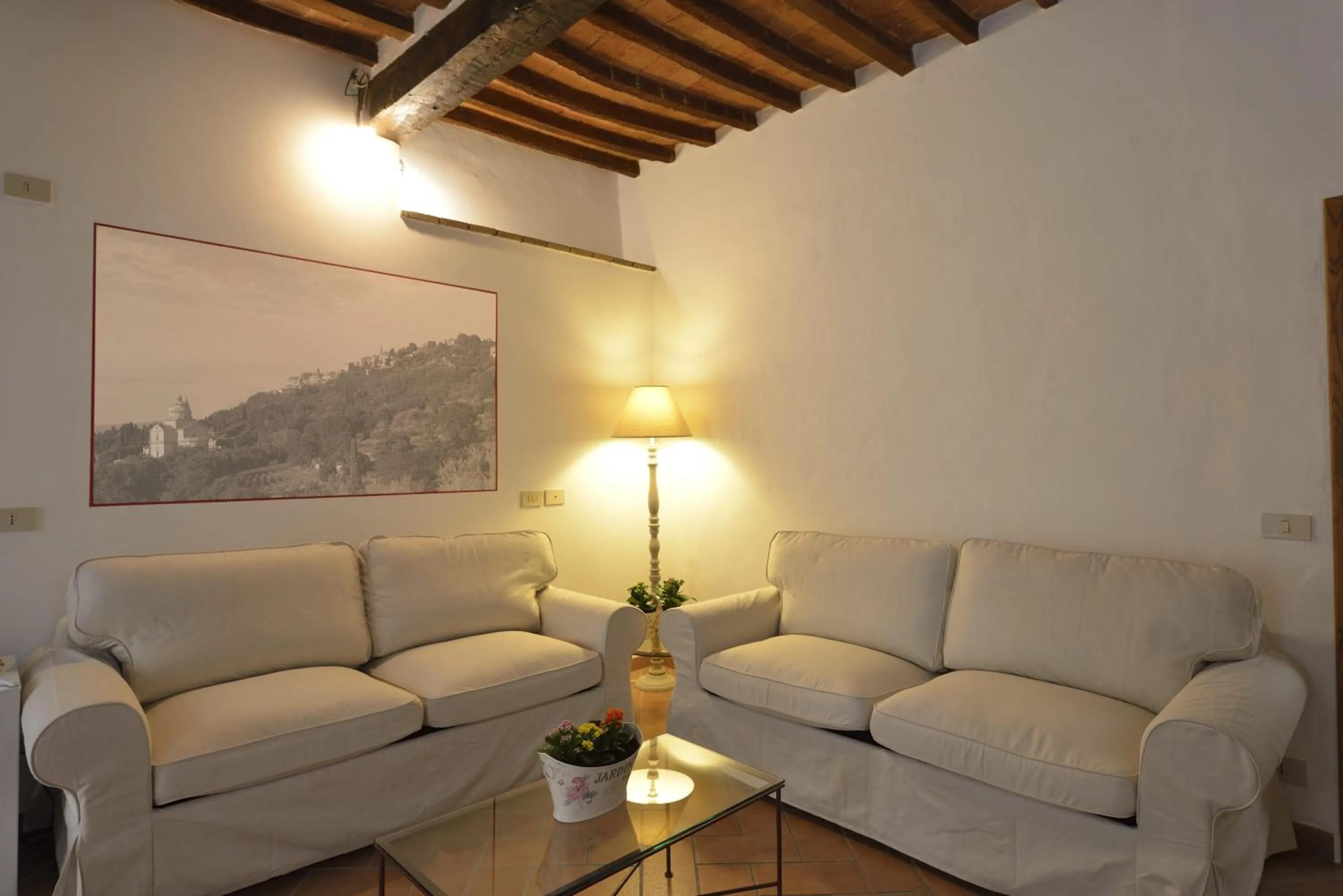 Seating area in Il Palazzetto