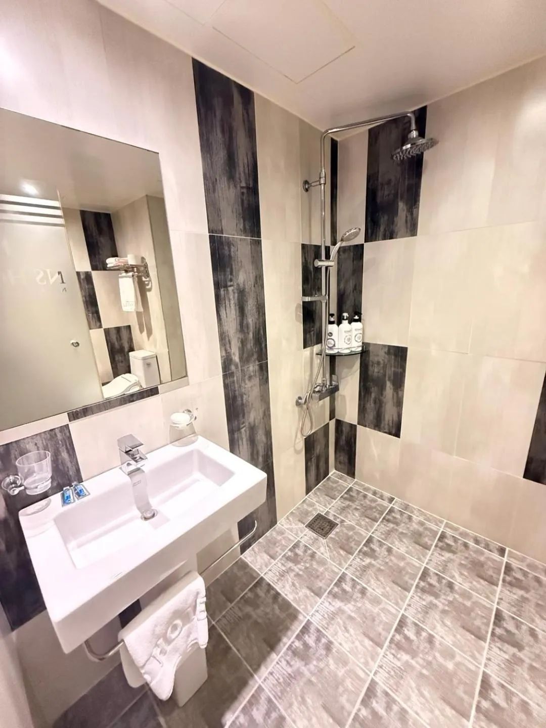 Samcheok NS Hostel & Motel