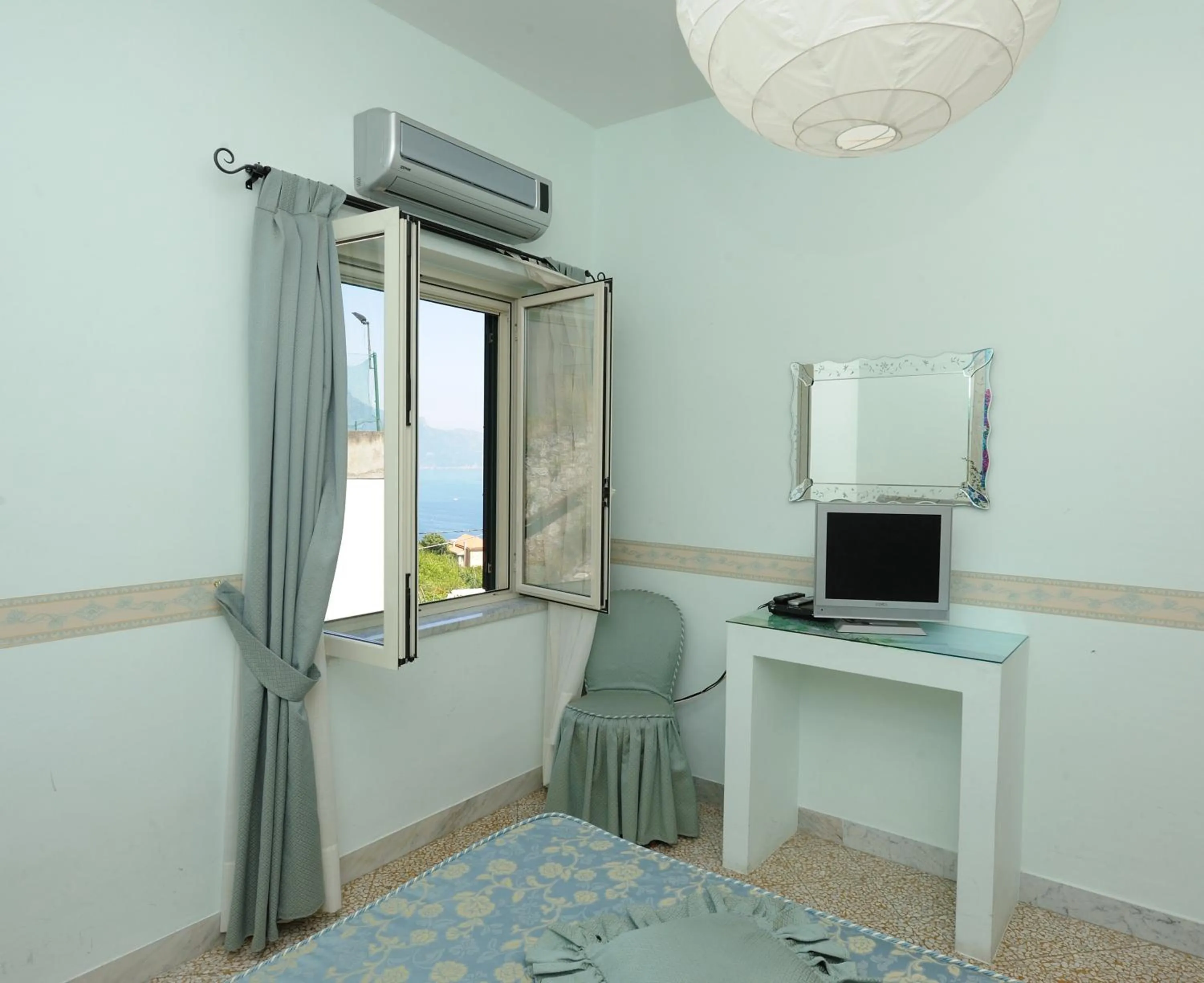 Bed in Locanda Costa D'Amalfi