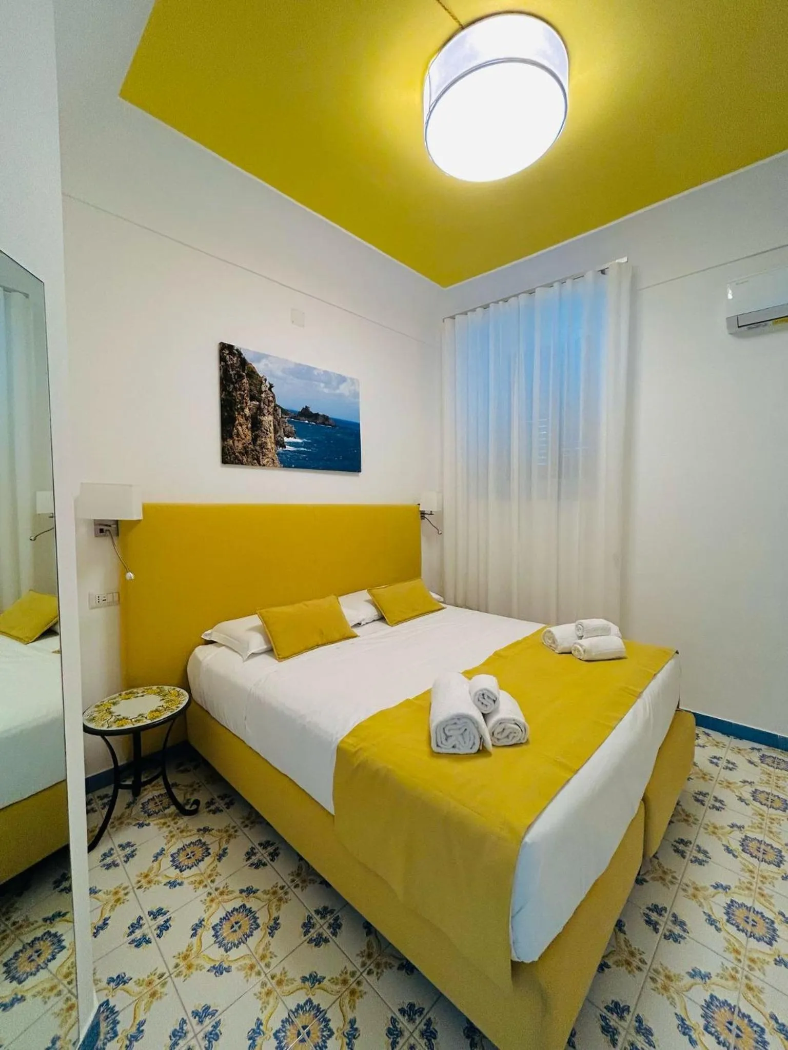 Bed in Locanda Costa D'Amalfi