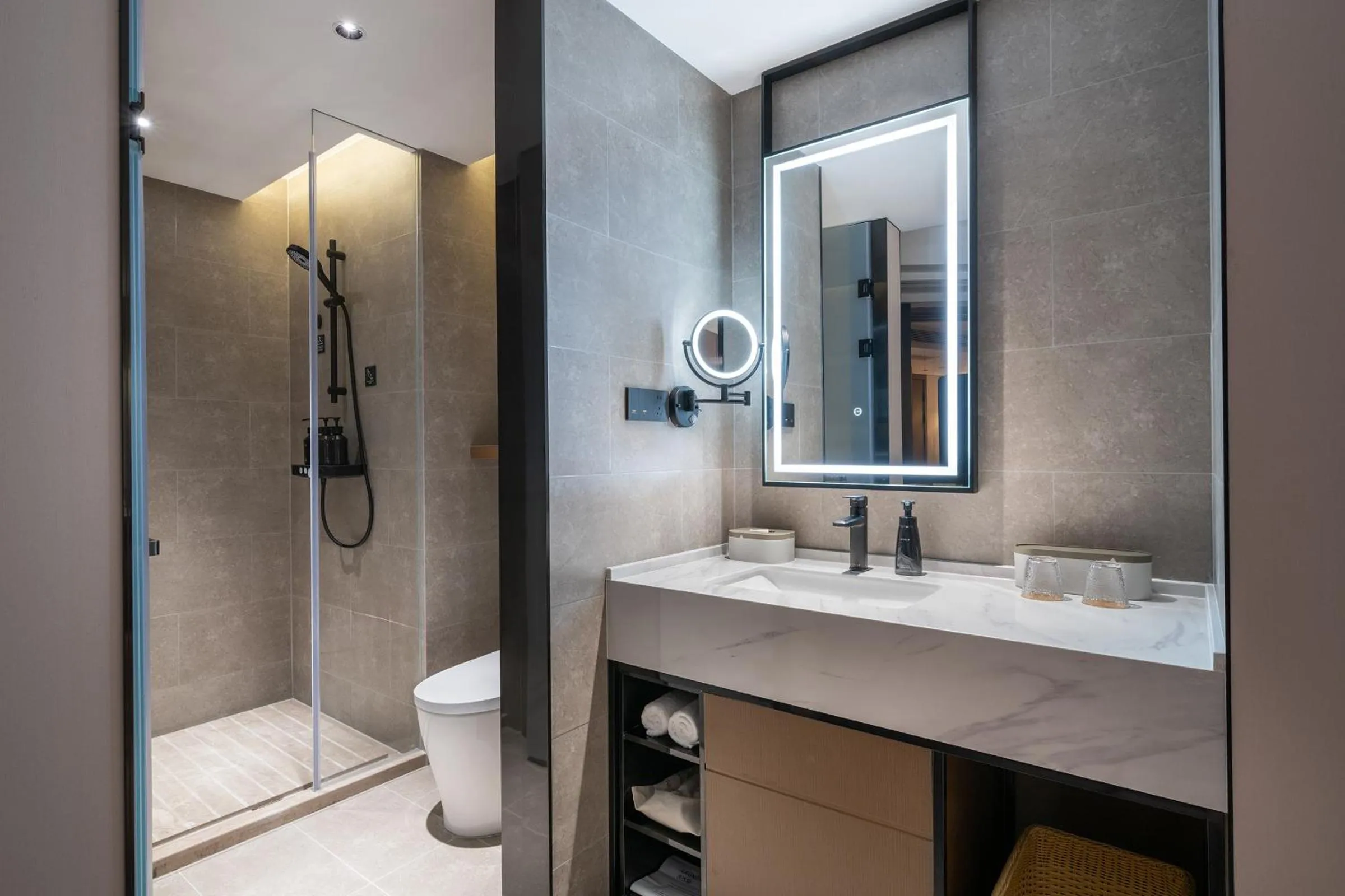 Shower in Atour Hotel Wuhan Riverview Jianghan Road Pedestrian Street