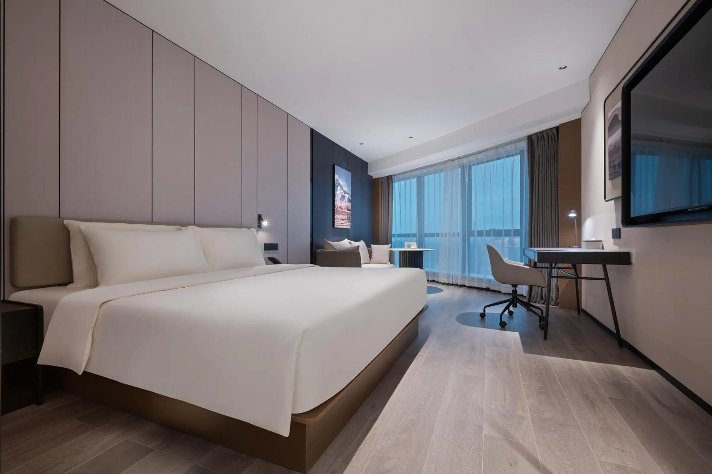 Bed in Atour Hotel Wuhan Riverview Jianghan Road Pedestrian Street