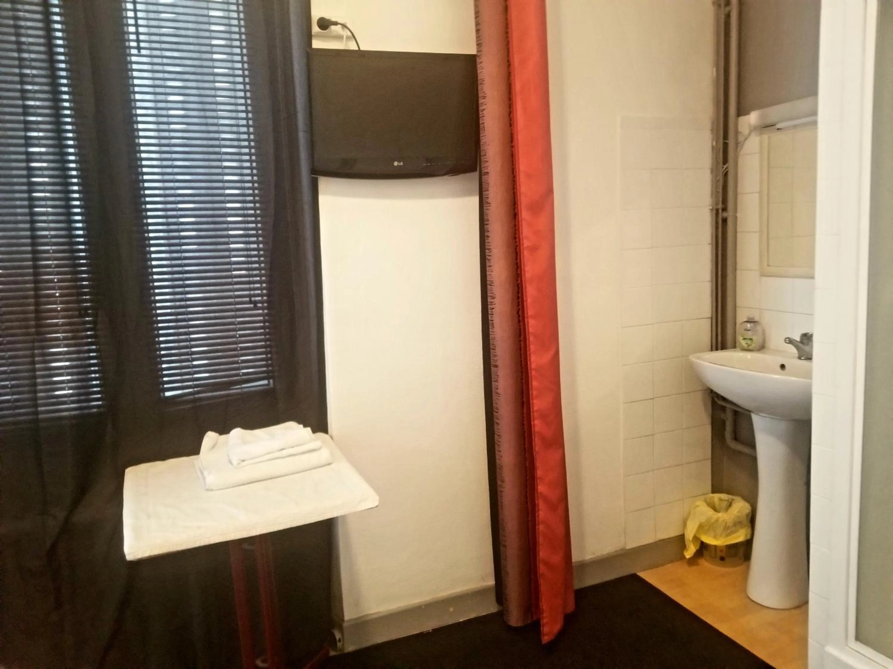 Bathroom in Hotel Le Tram