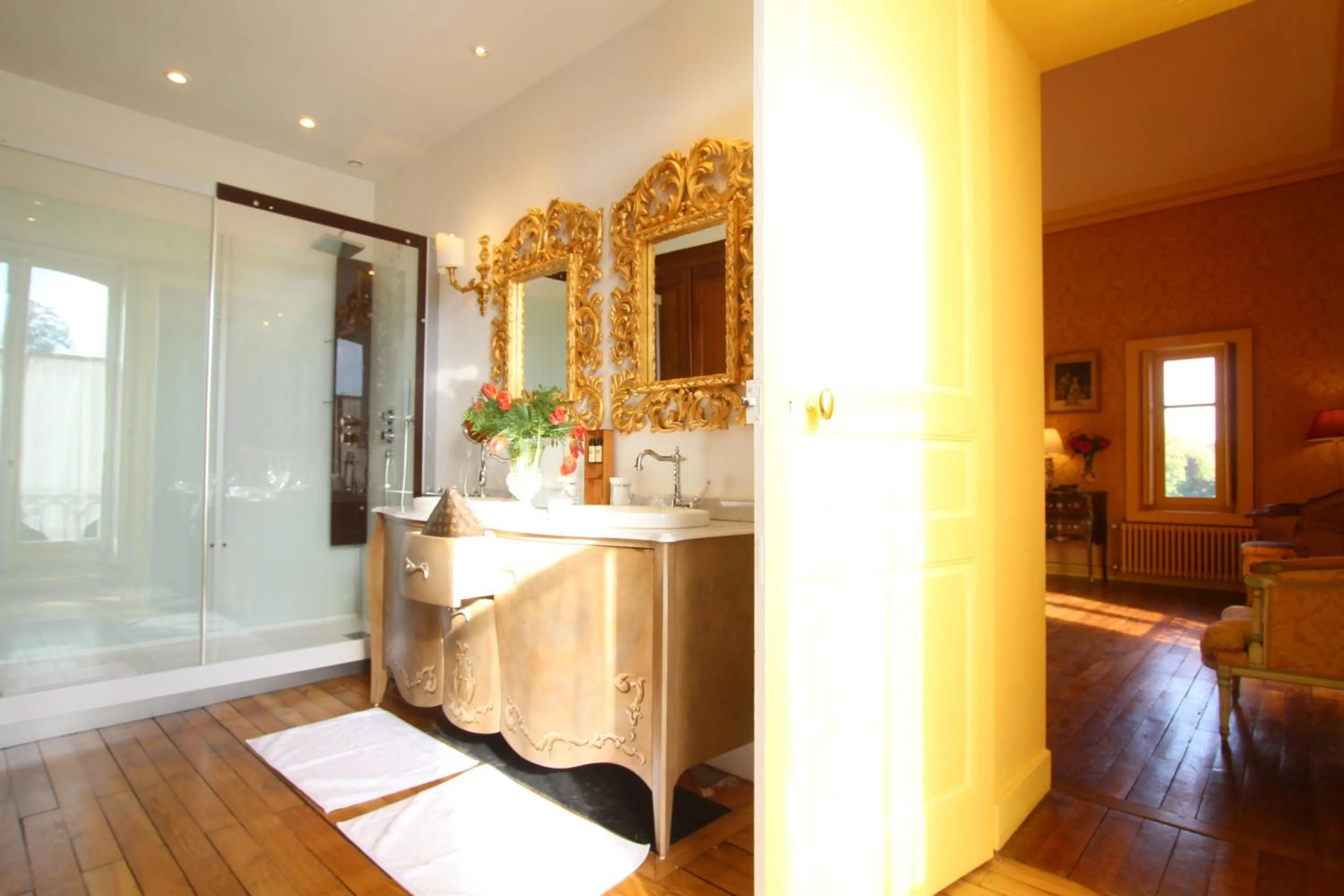 Bathroom in Château de Chantore