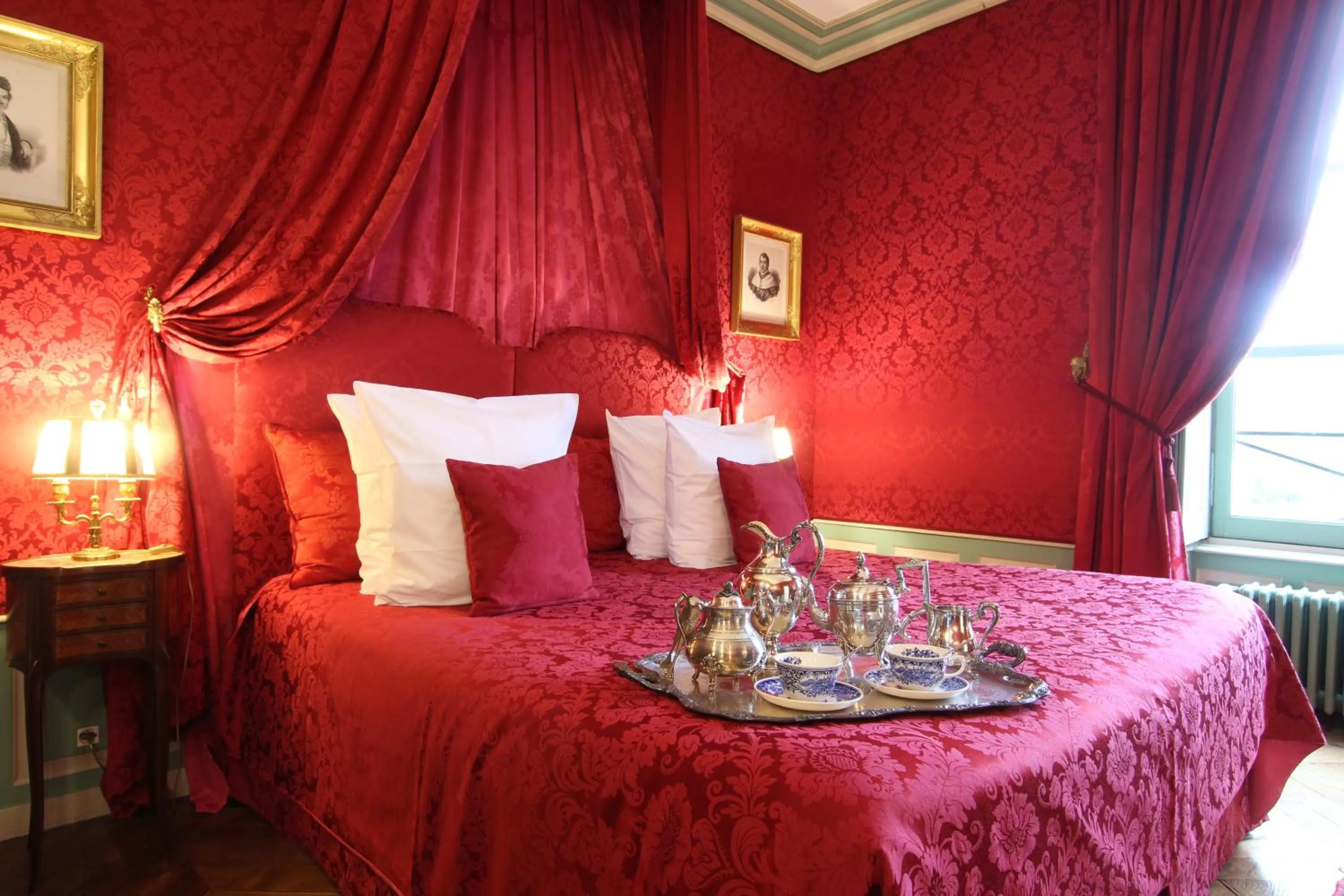 Bed in Château de Chantore