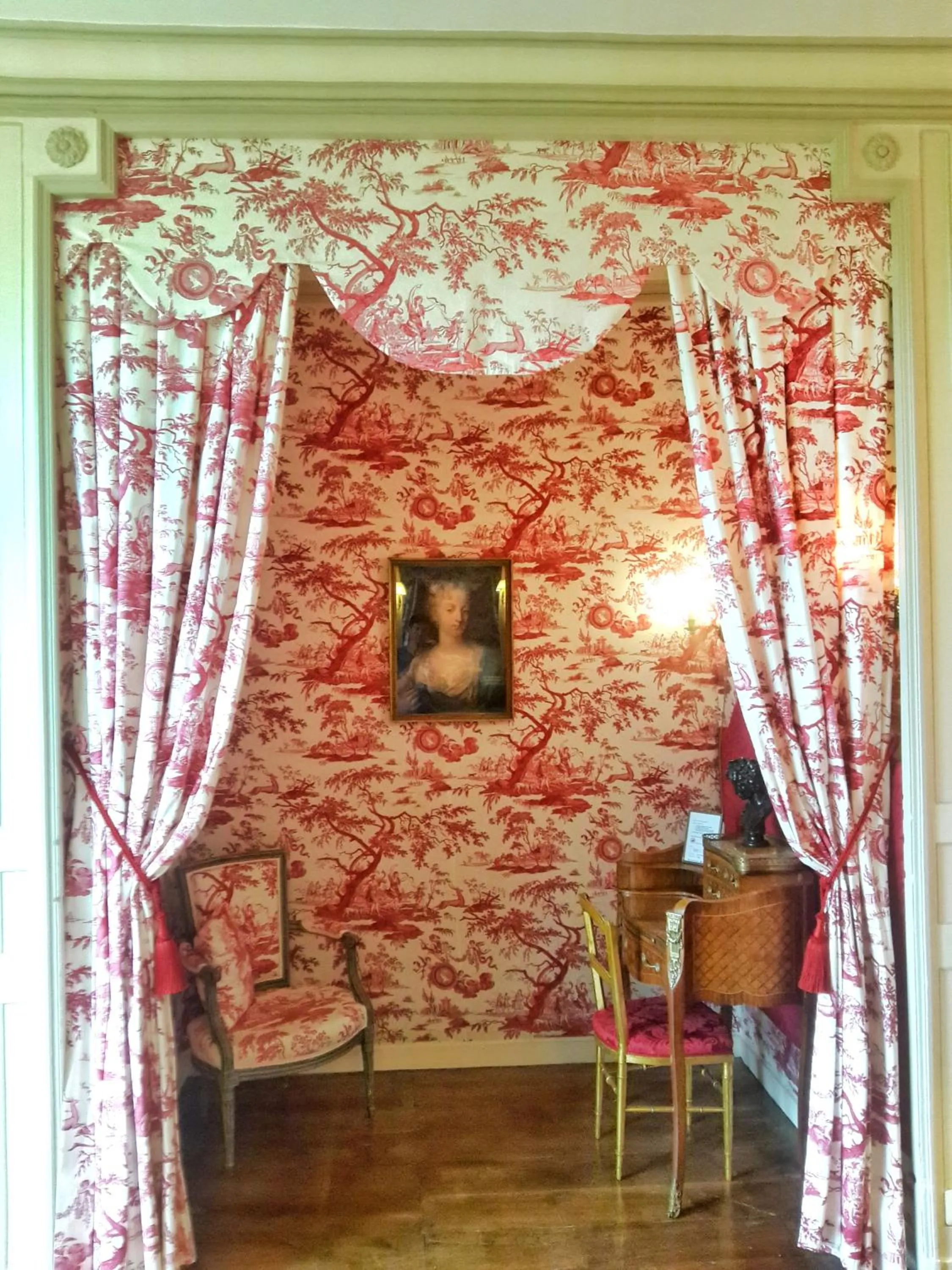 Seating area in Château de Chantore