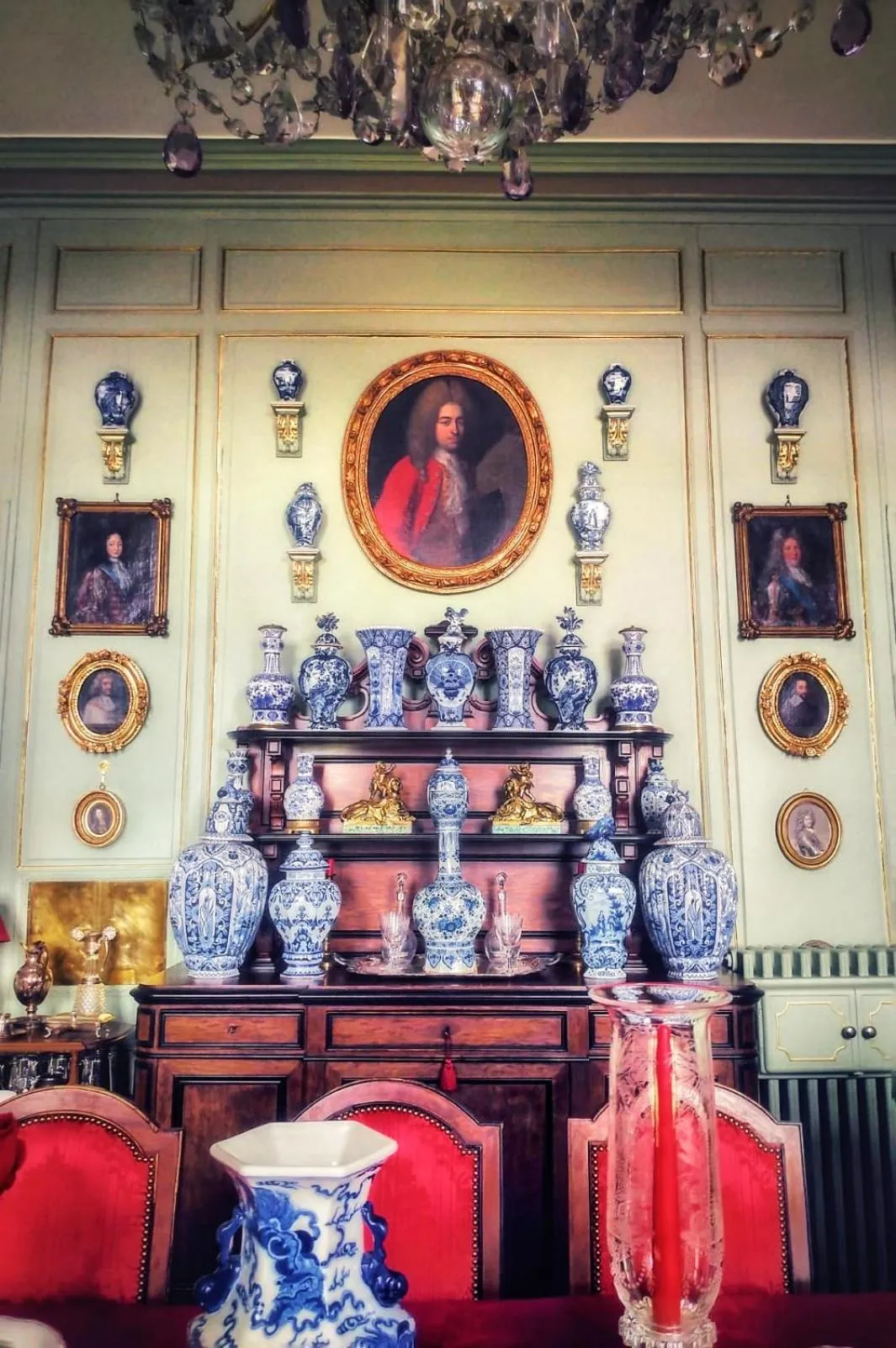 Decorative detail in Château de Chantore