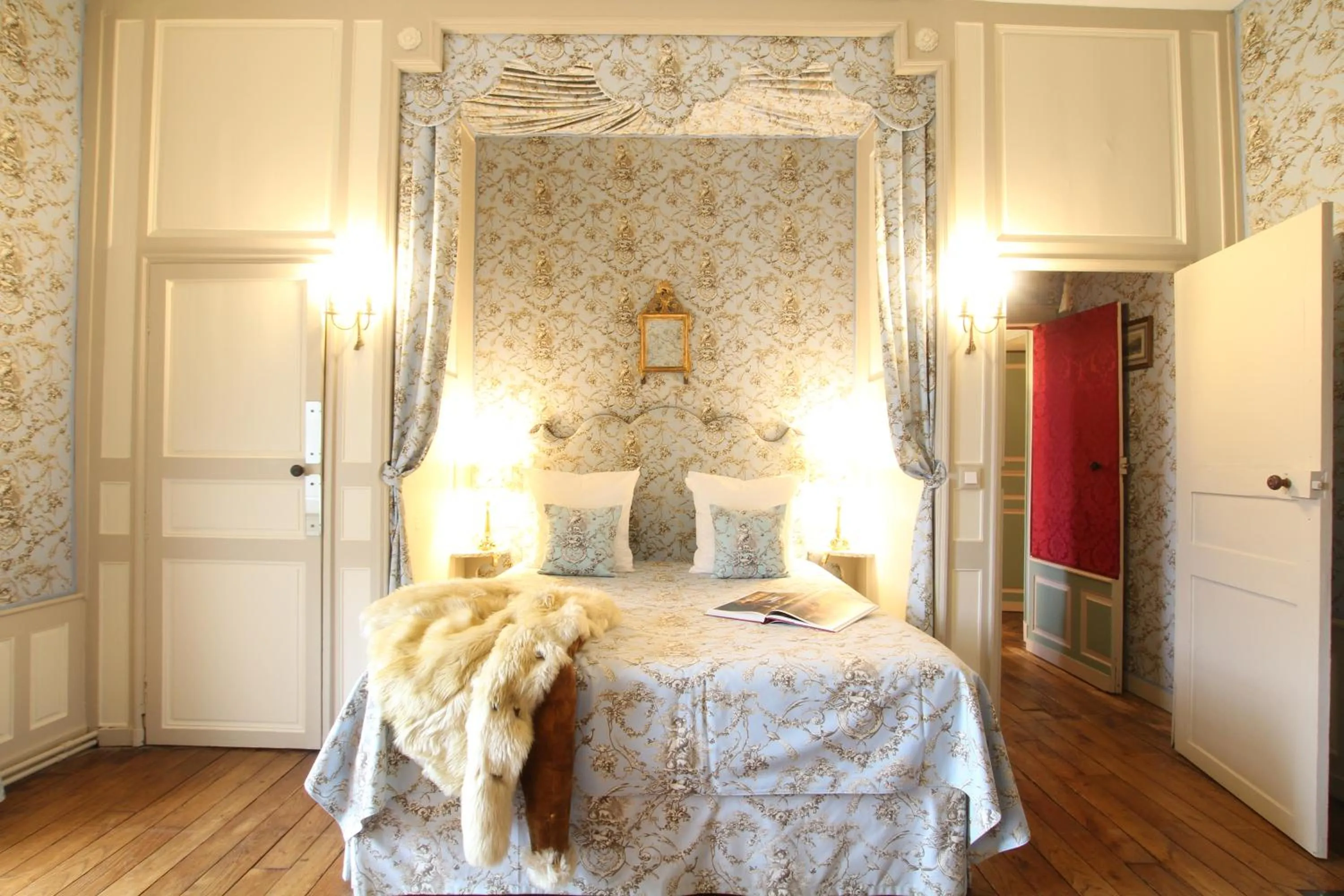 Bed in Château de Chantore