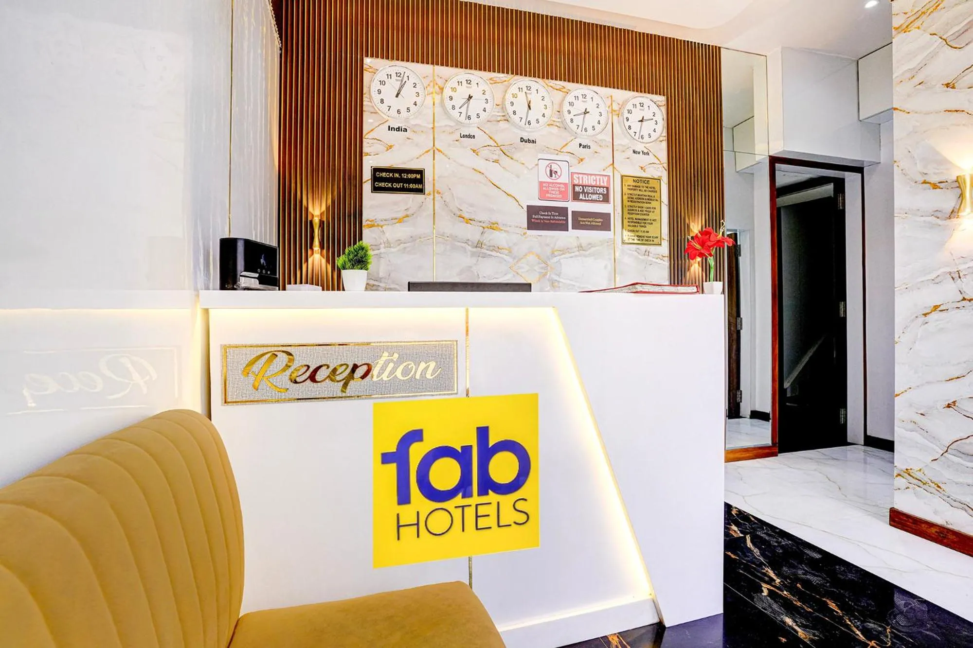 Lobby or reception in FabHotel Majestic Crest