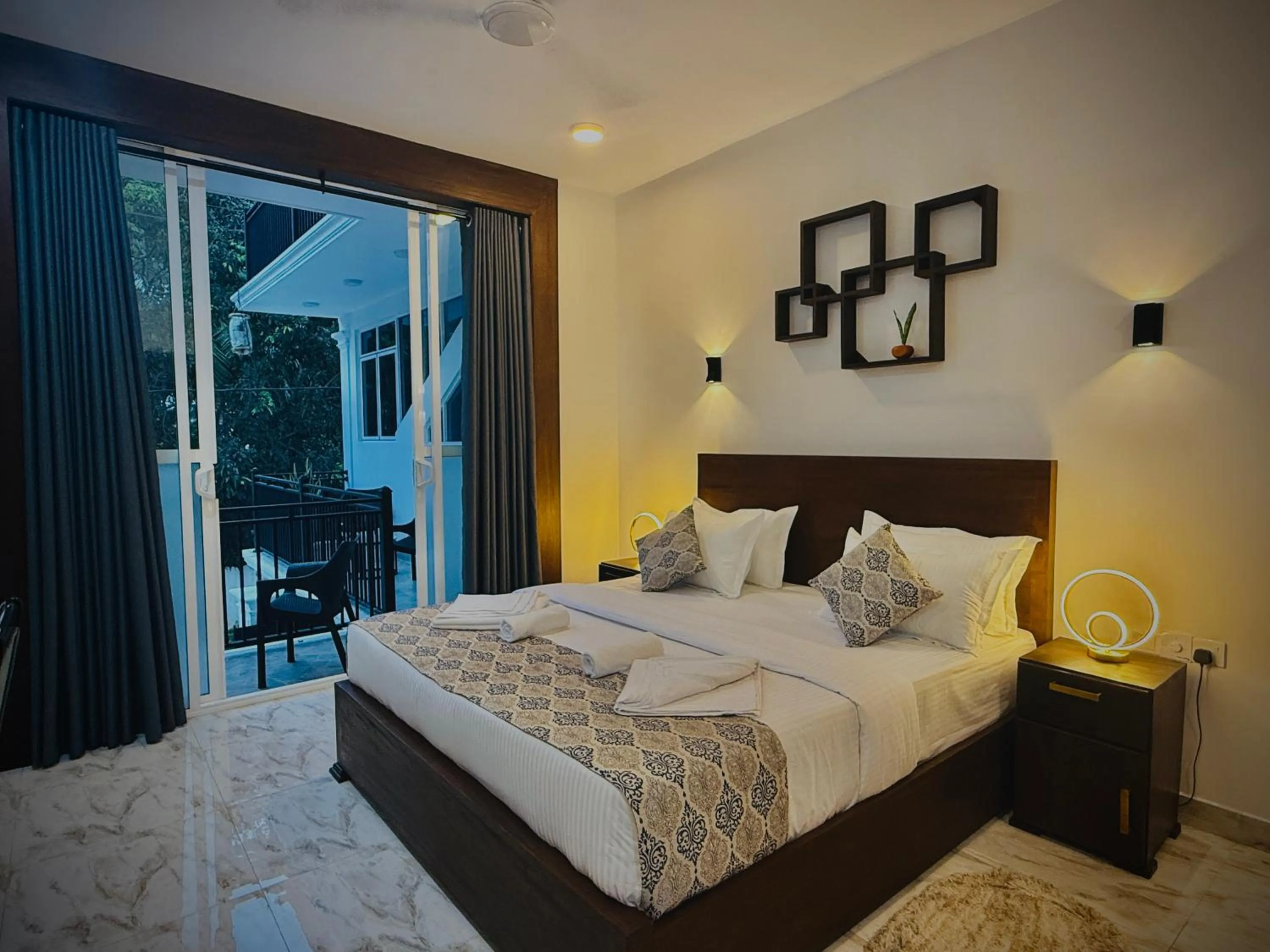 Bed in Aloe Transit Hotel