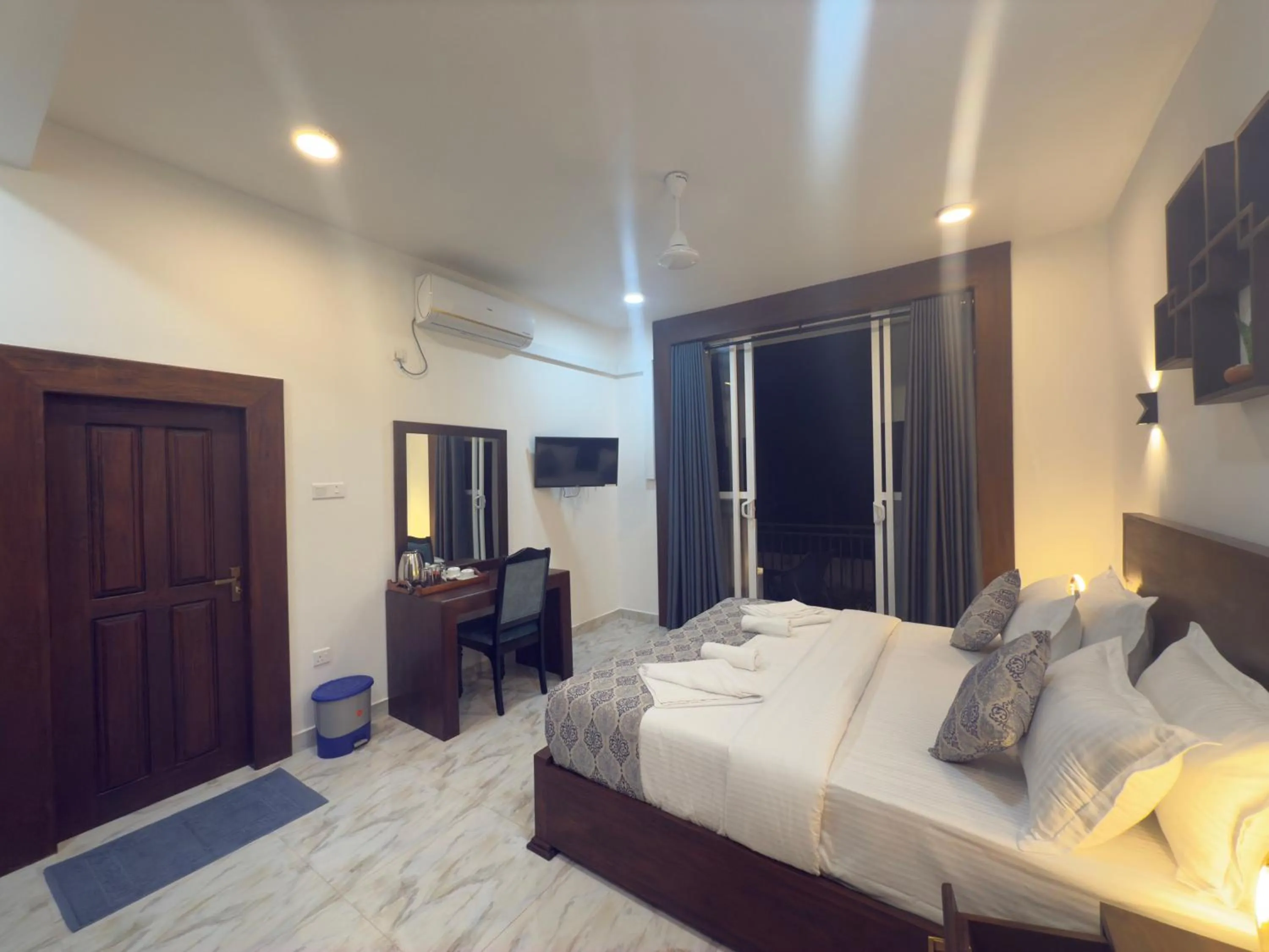 Bed in Aloe Transit Hotel