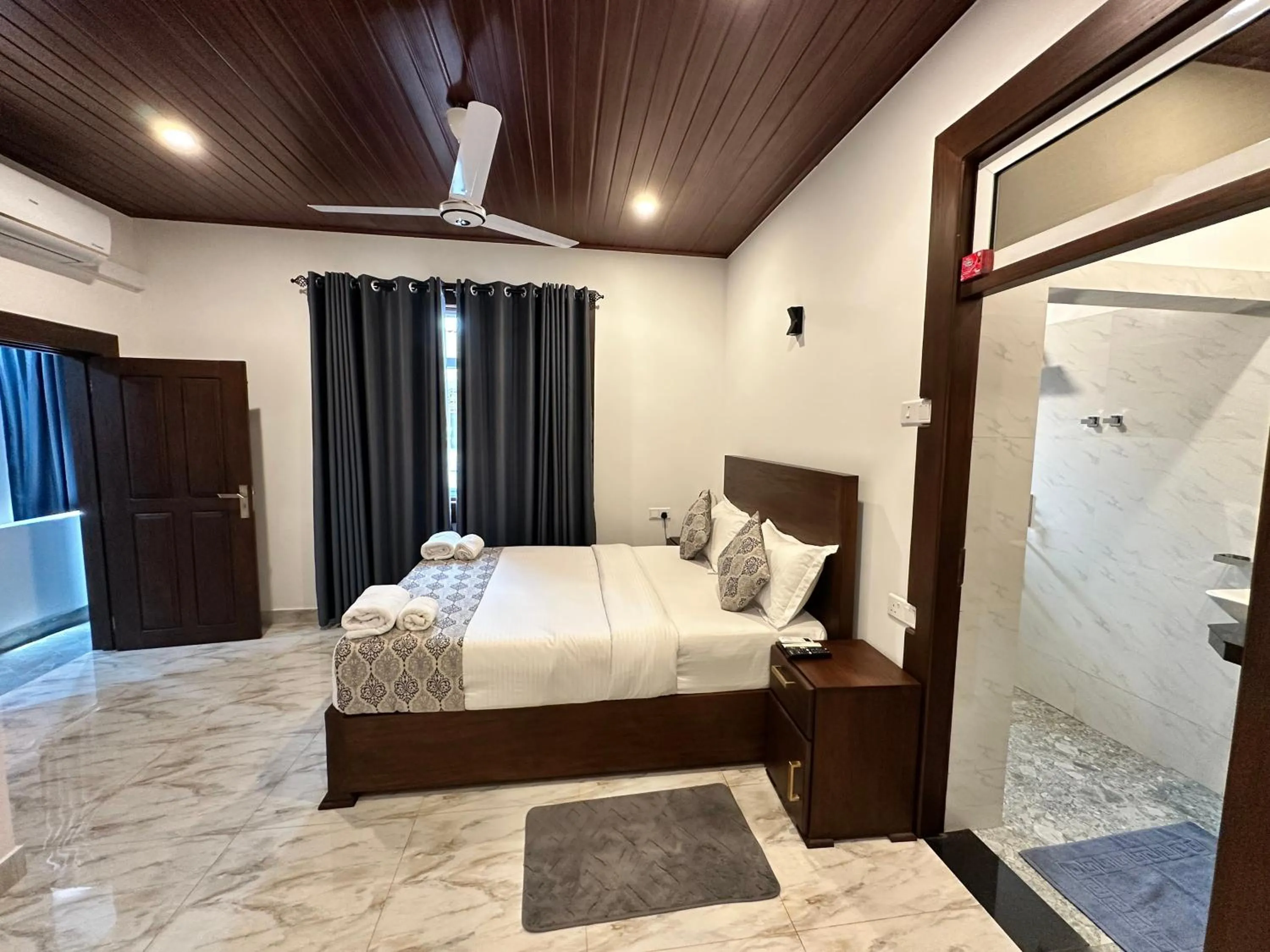 Bed in Aloe Transit Hotel