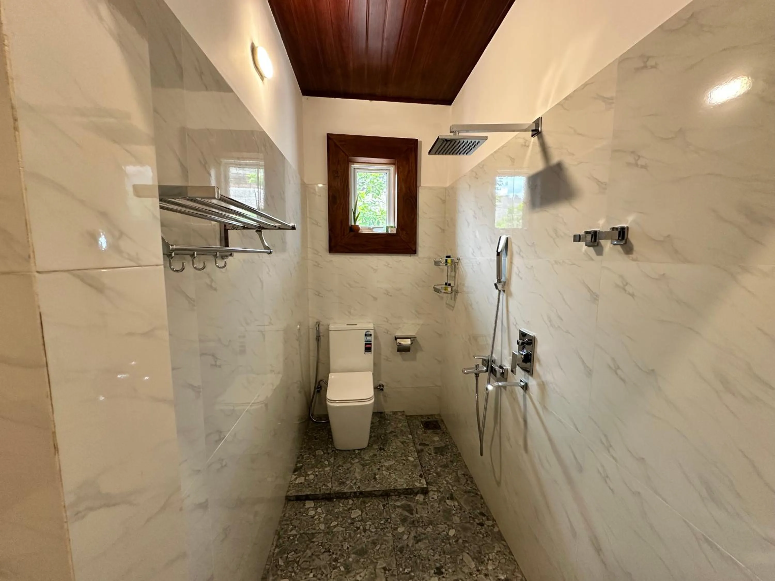 Bathroom in Aloe Transit Hotel