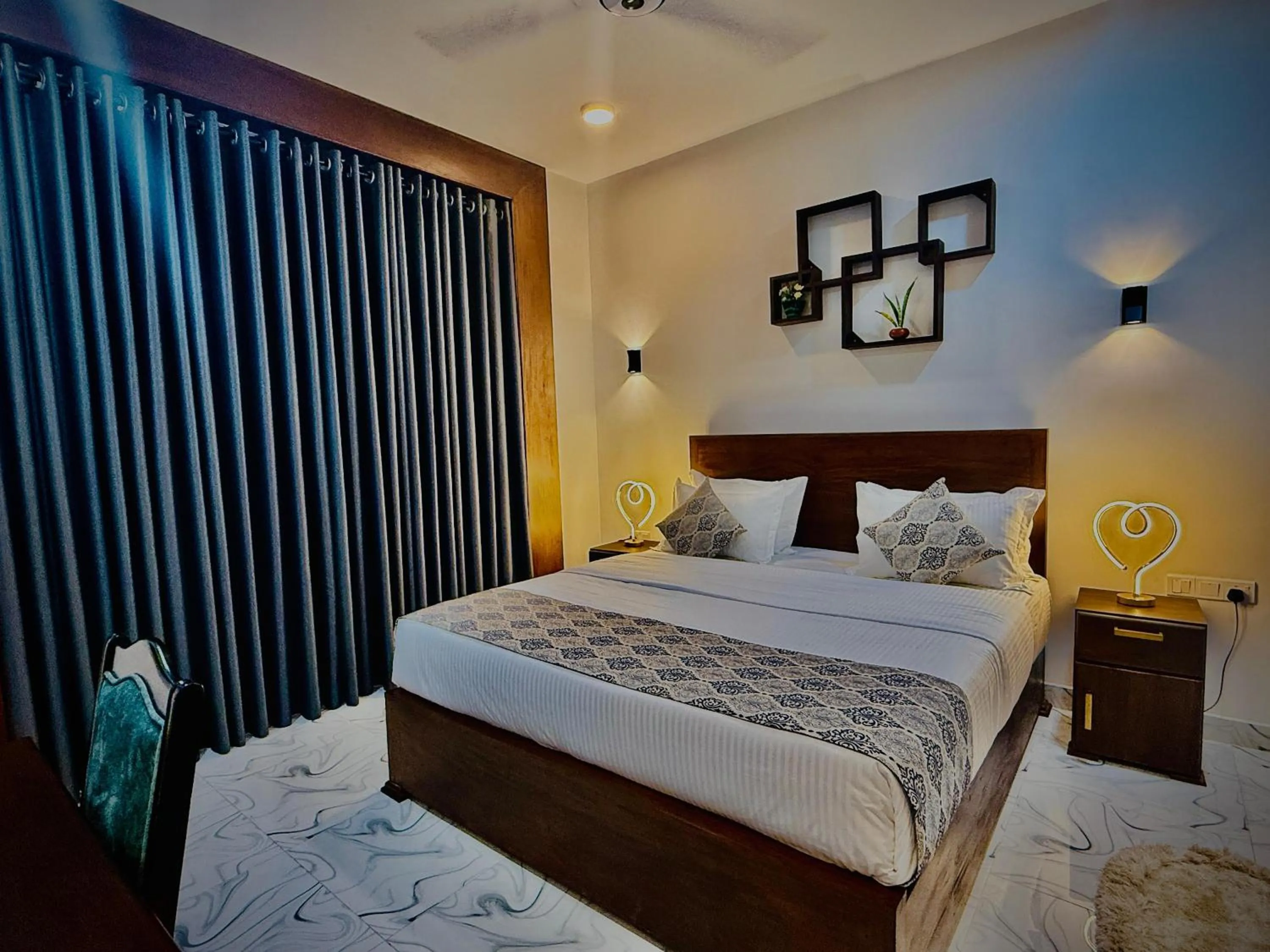 Bed in Aloe Transit Hotel