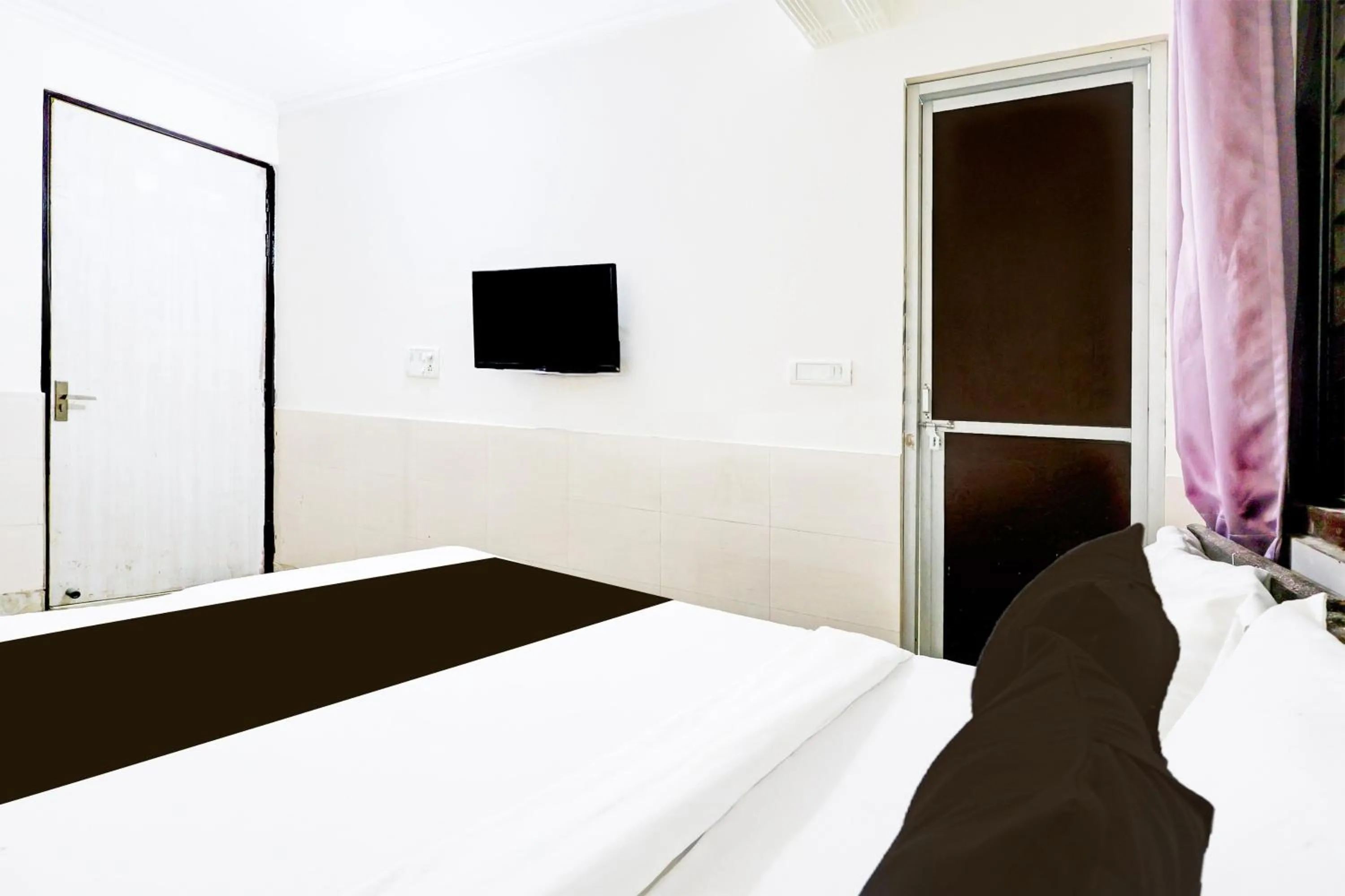 Bedroom, Bed in Super Hotel O Fazalpur