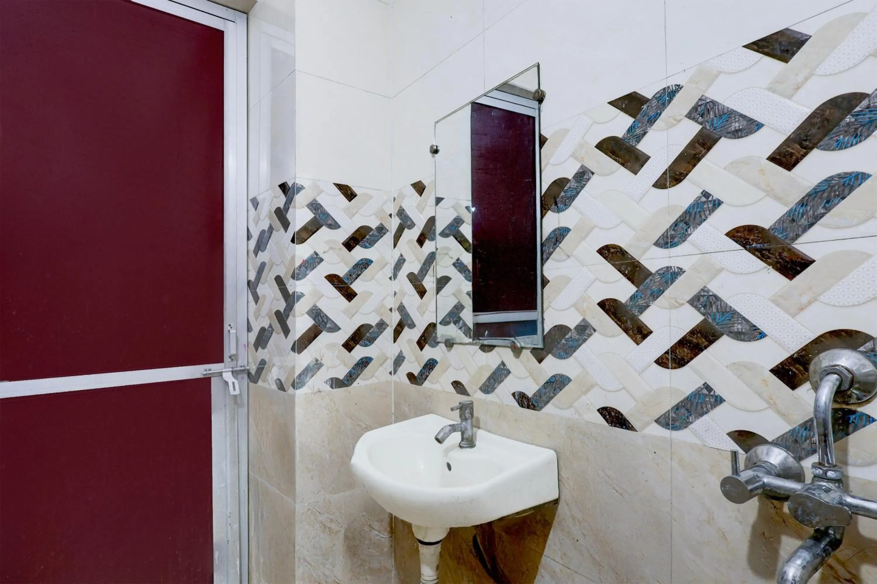 Bathroom in Super Hotel O Fazalpur