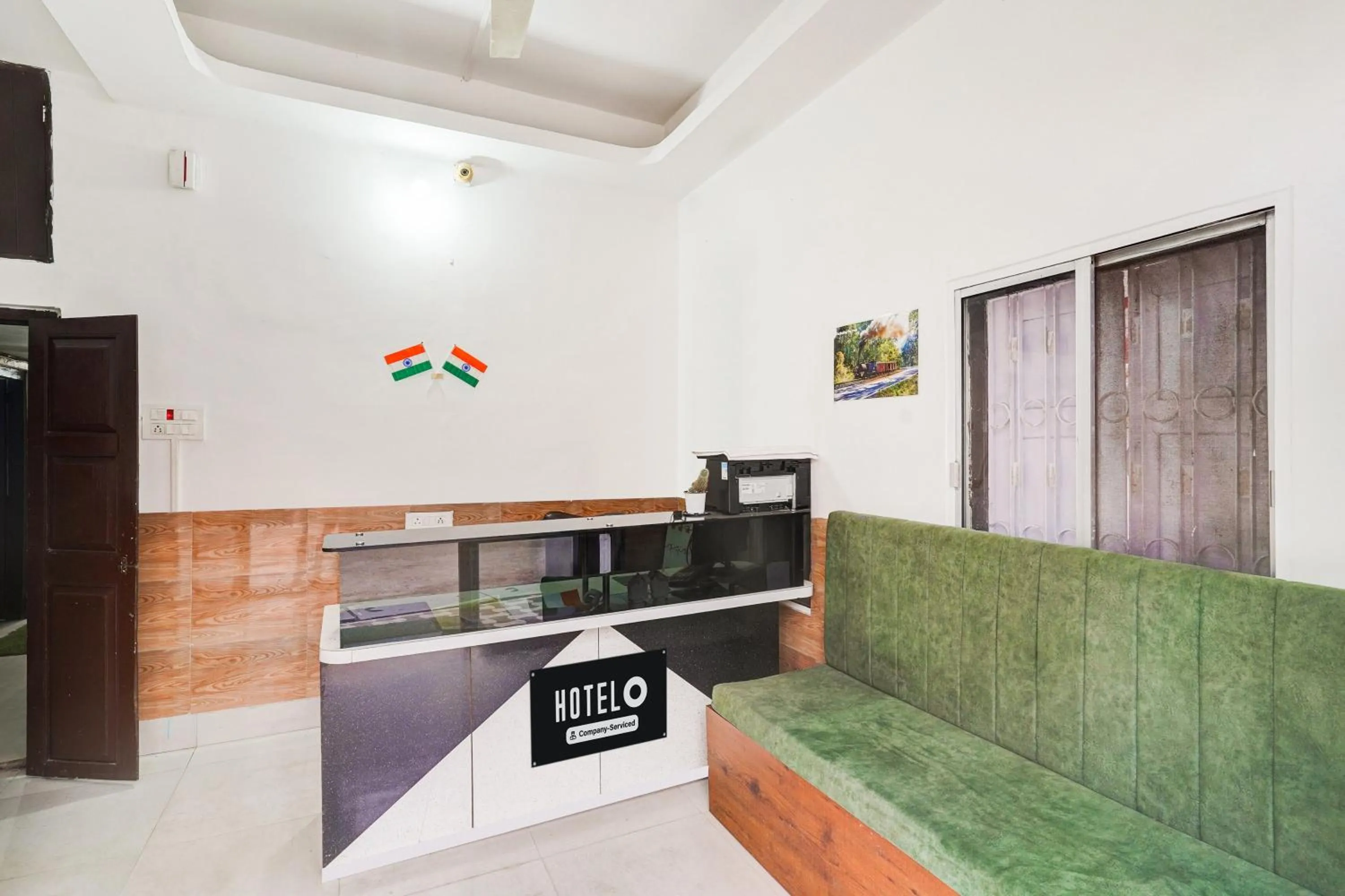 Lobby or reception in Hotel O Pradhan Nagar Siliguri Formerly Prince Guest House