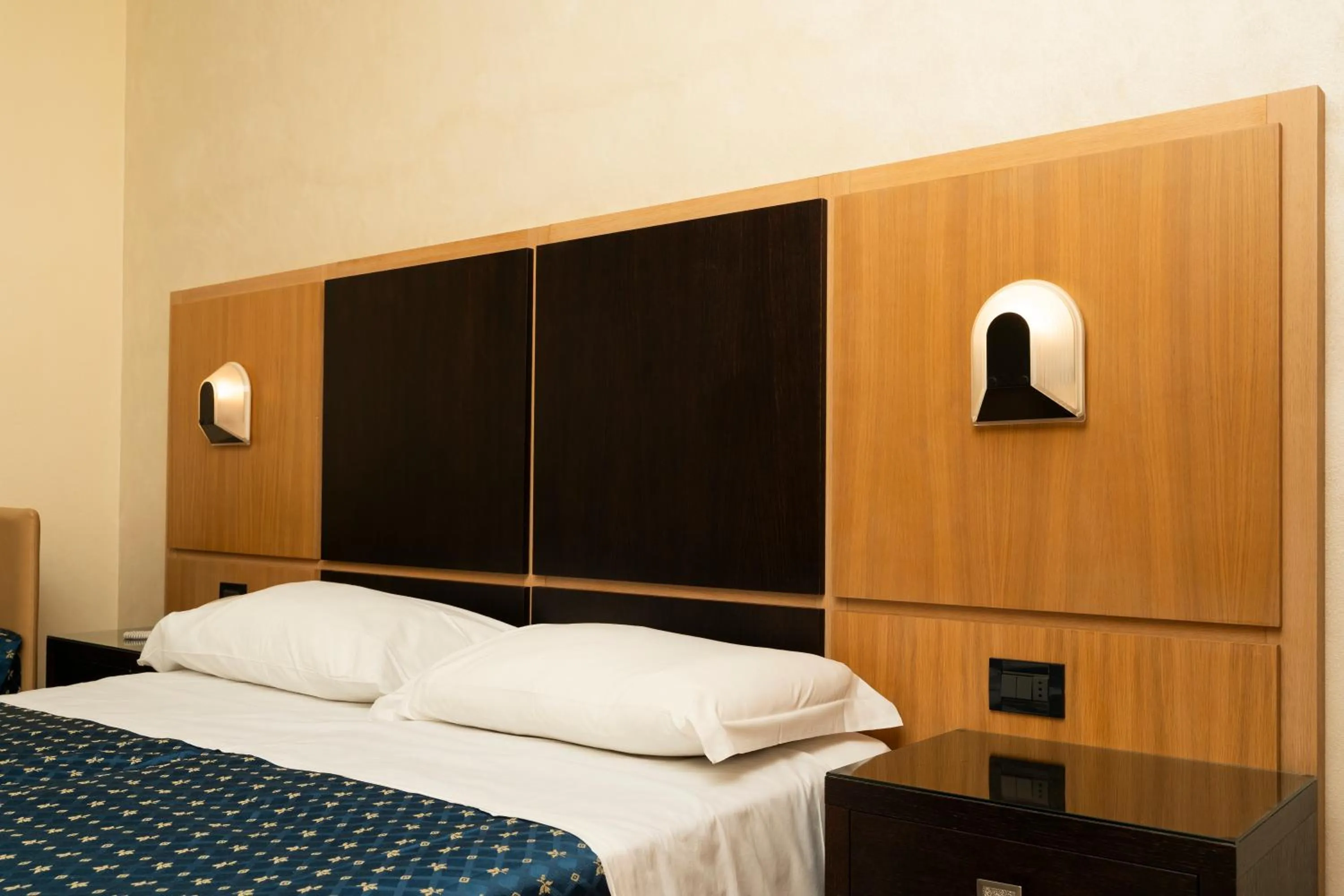 Bedroom, Bed in Hotel Verona