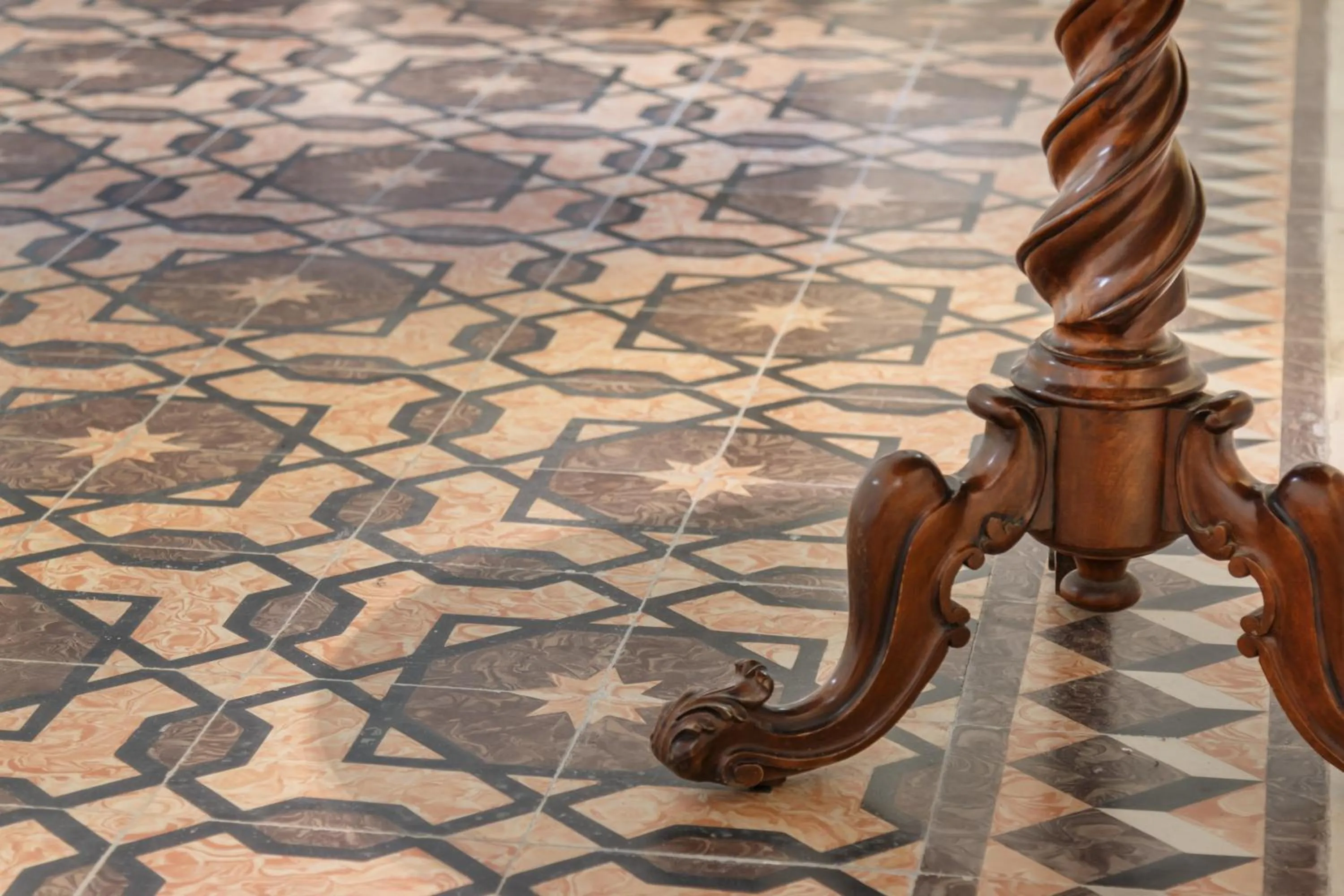 Decorative detail in Palacio Cabrera - Lillo