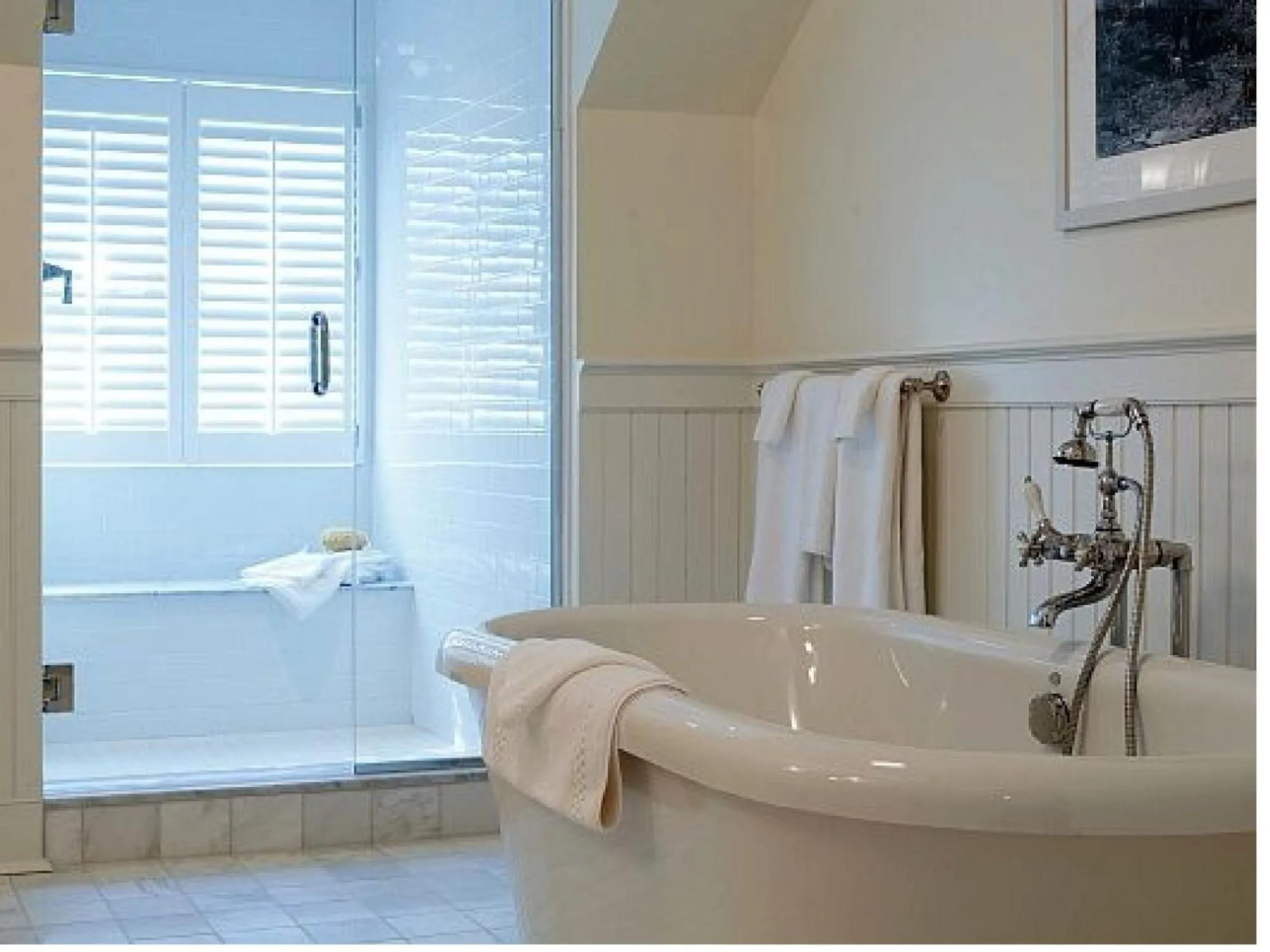 Bathroom in The White Hart