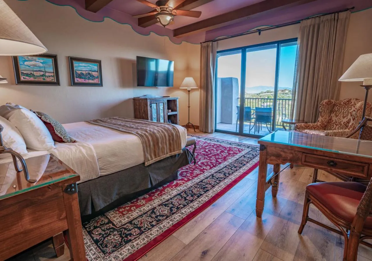 Bedroom, Bed in Hacienda del Sol Guest Ranch Resort
