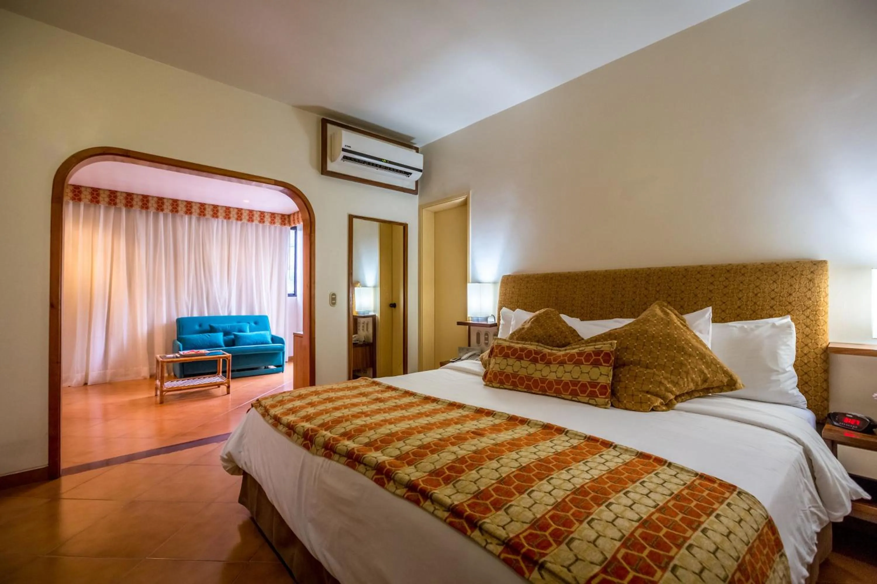 Photo of the whole room, Bed in Hotel Olé Caribe