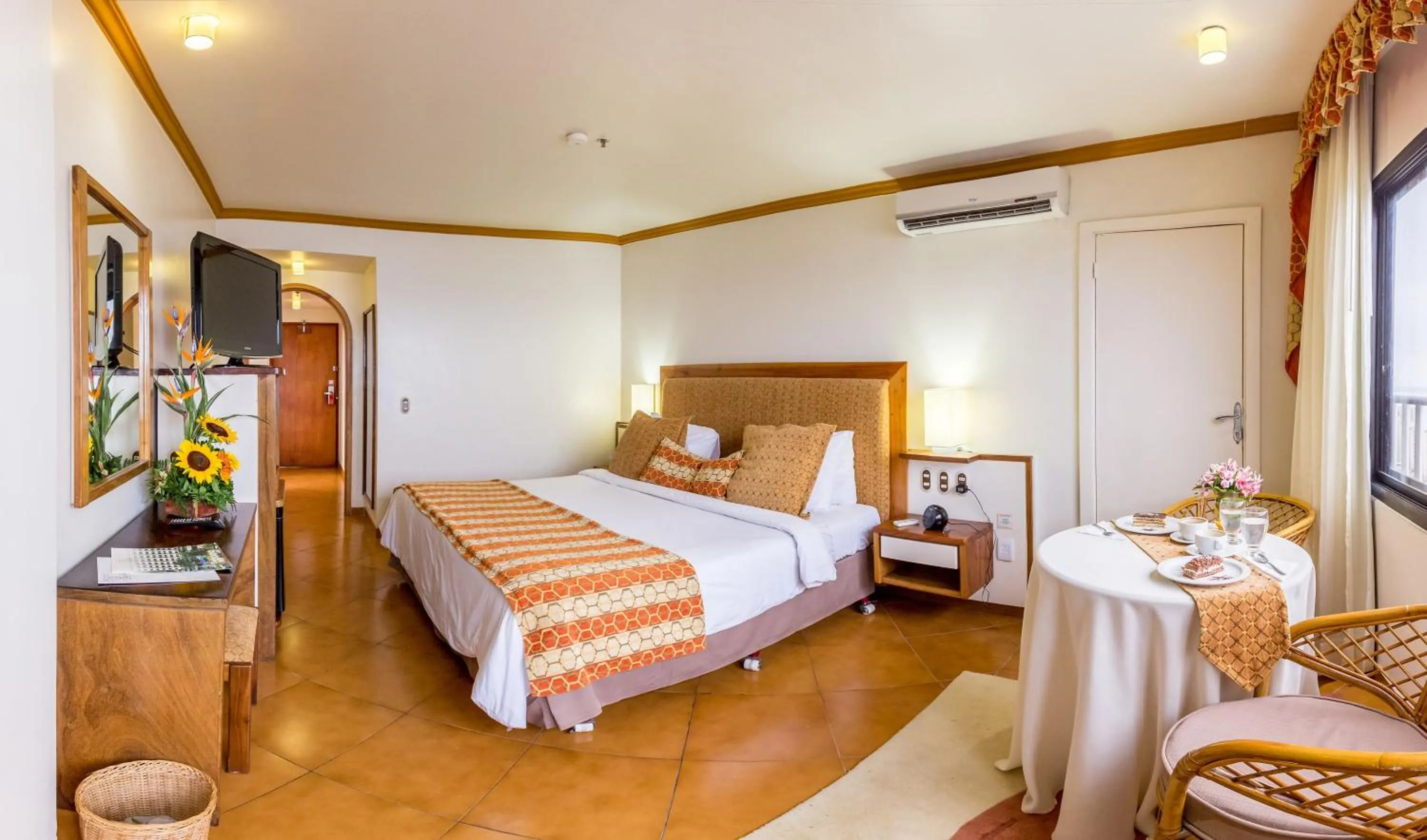 Photo of the whole room, Bed in Hotel Olé Caribe