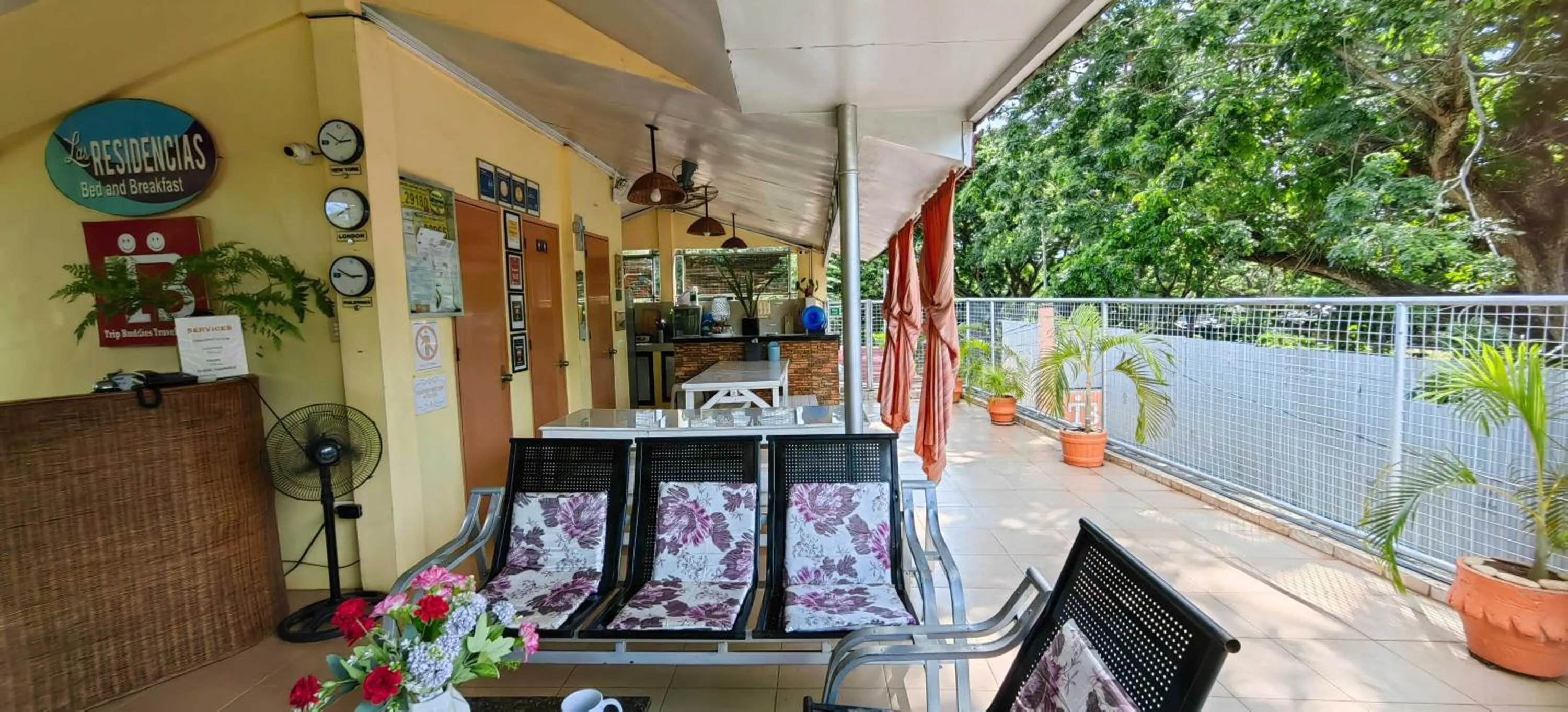 Lobby or reception in Las Residencias Bed and Breakfast