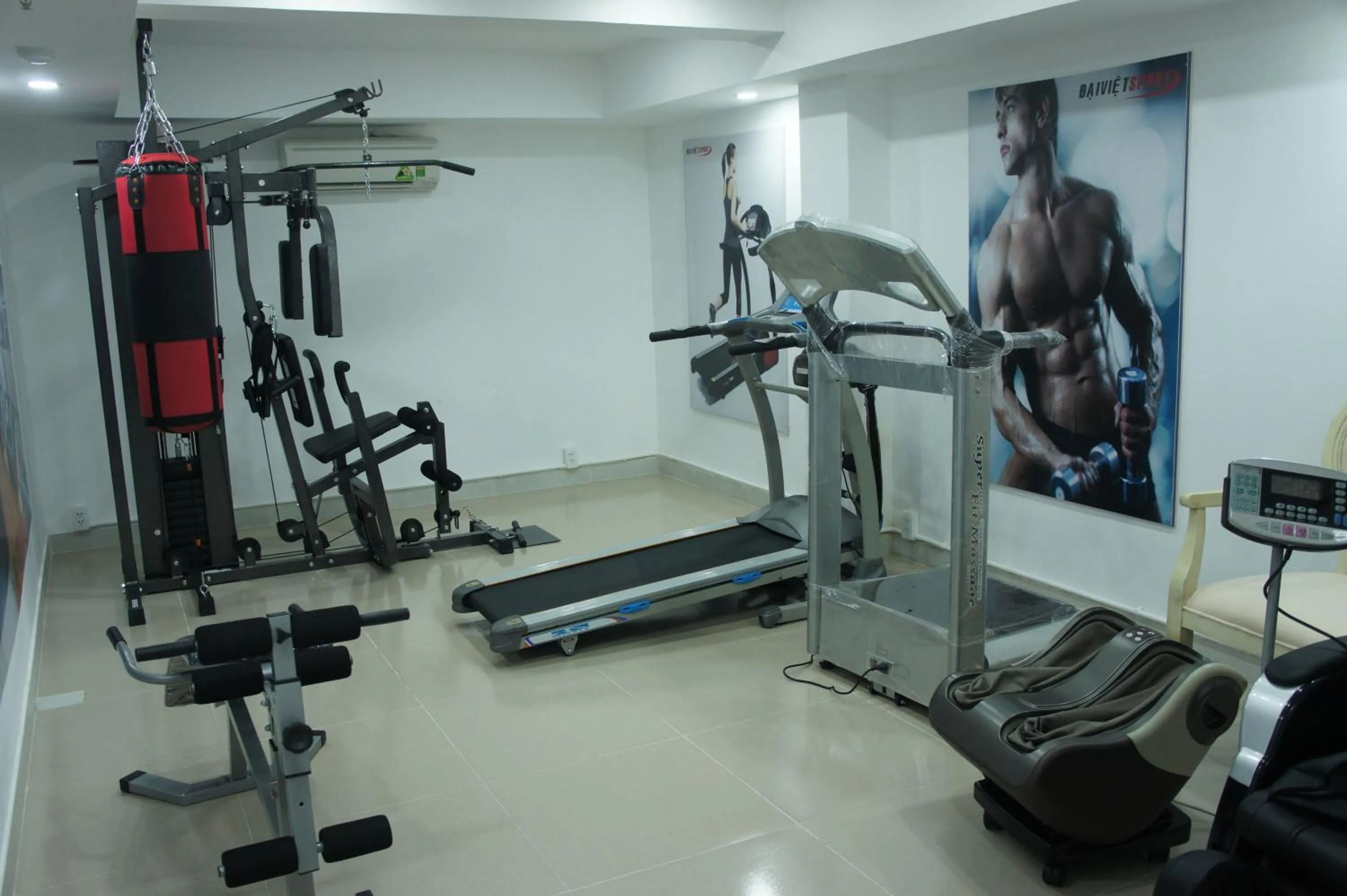 Fitness centre/facilities in Hotel L'Odéon Phu My Hung
