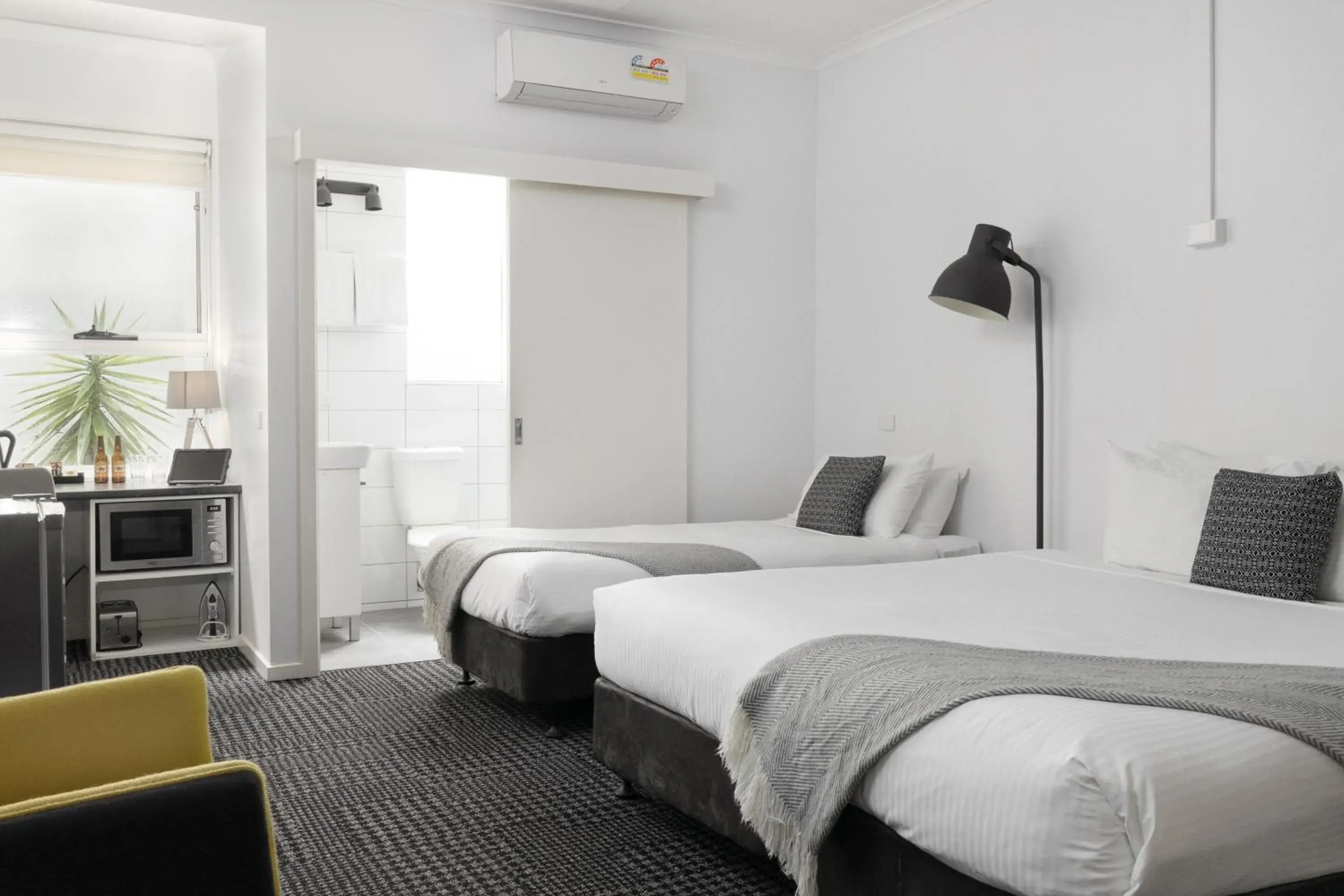 Studio Triple Room in Siesta Central Apartments Studio Triple Room in Siesta Central Apartments