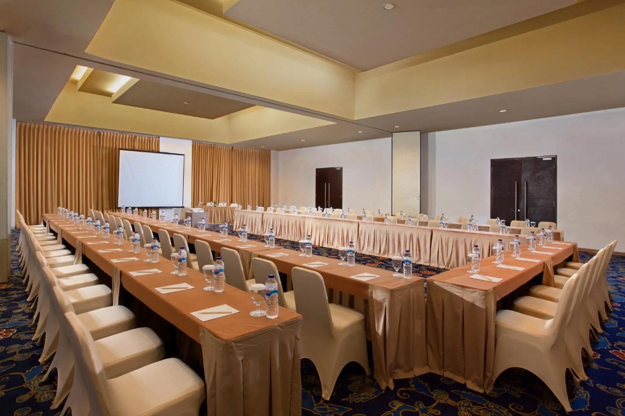 Area and facilities in Hotel Santika Banyuwangi