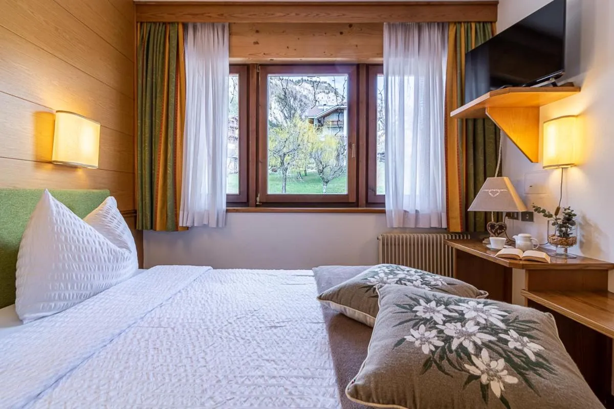 Bed in Hotel Arcobaleno