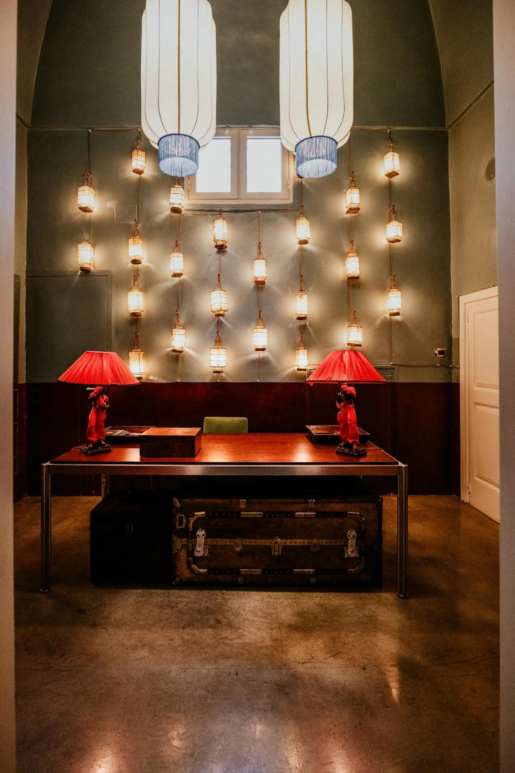 Facade/entrance in Palazzo Colombo