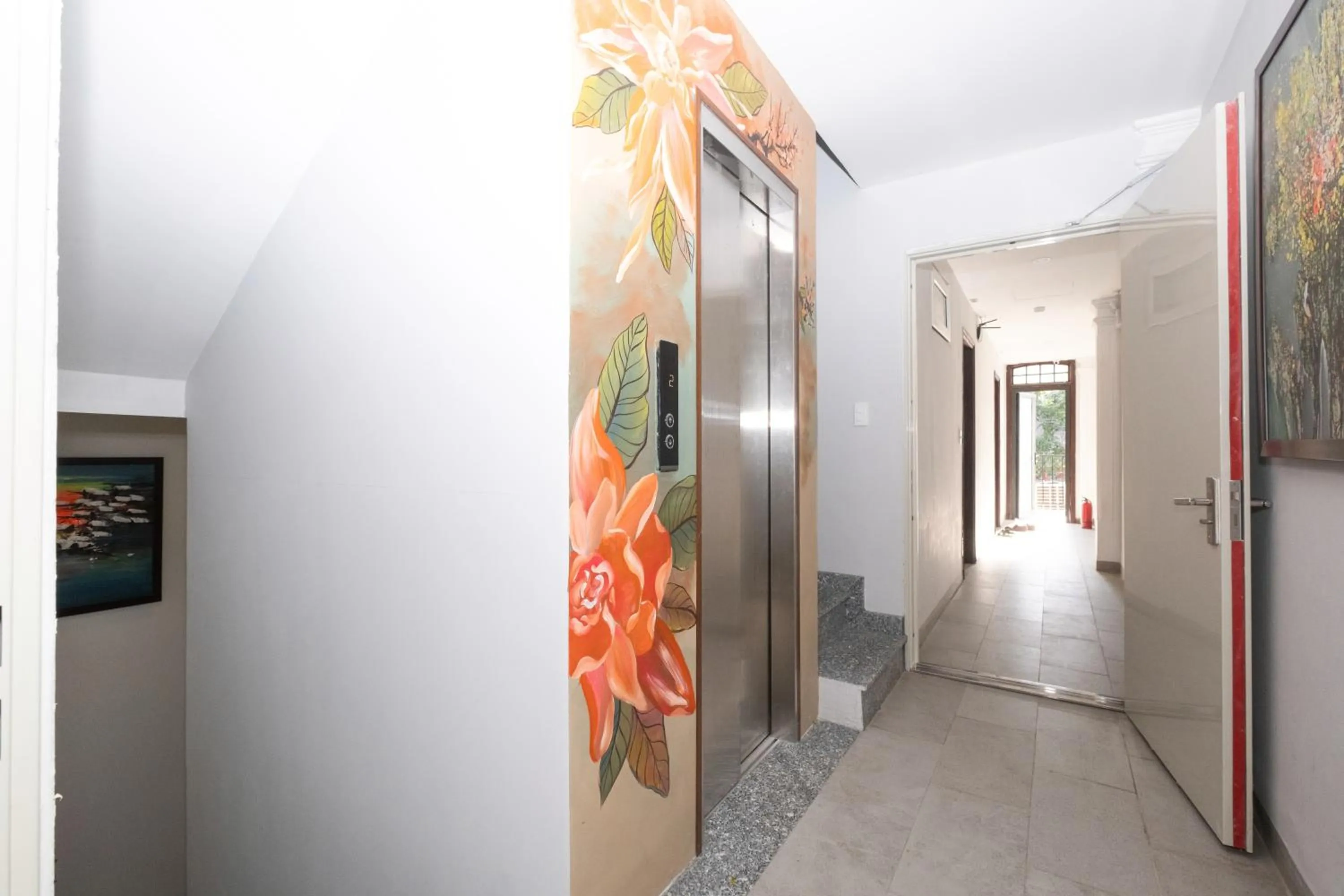 Decorative detail in Jade Hotel