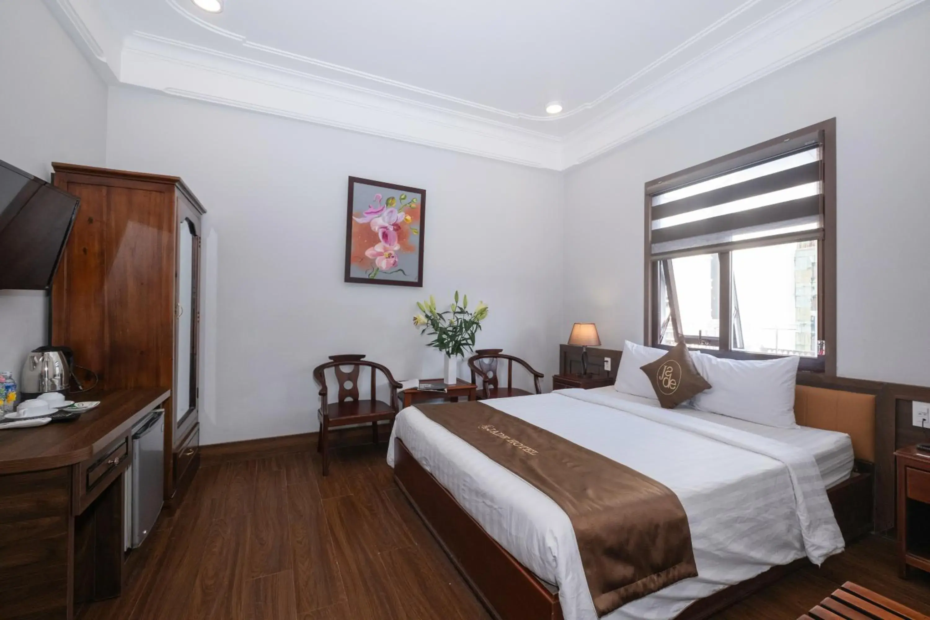 Superior Double or Twin Room in Jade Hotel Superior Double or Twin Room in Jade Hotel