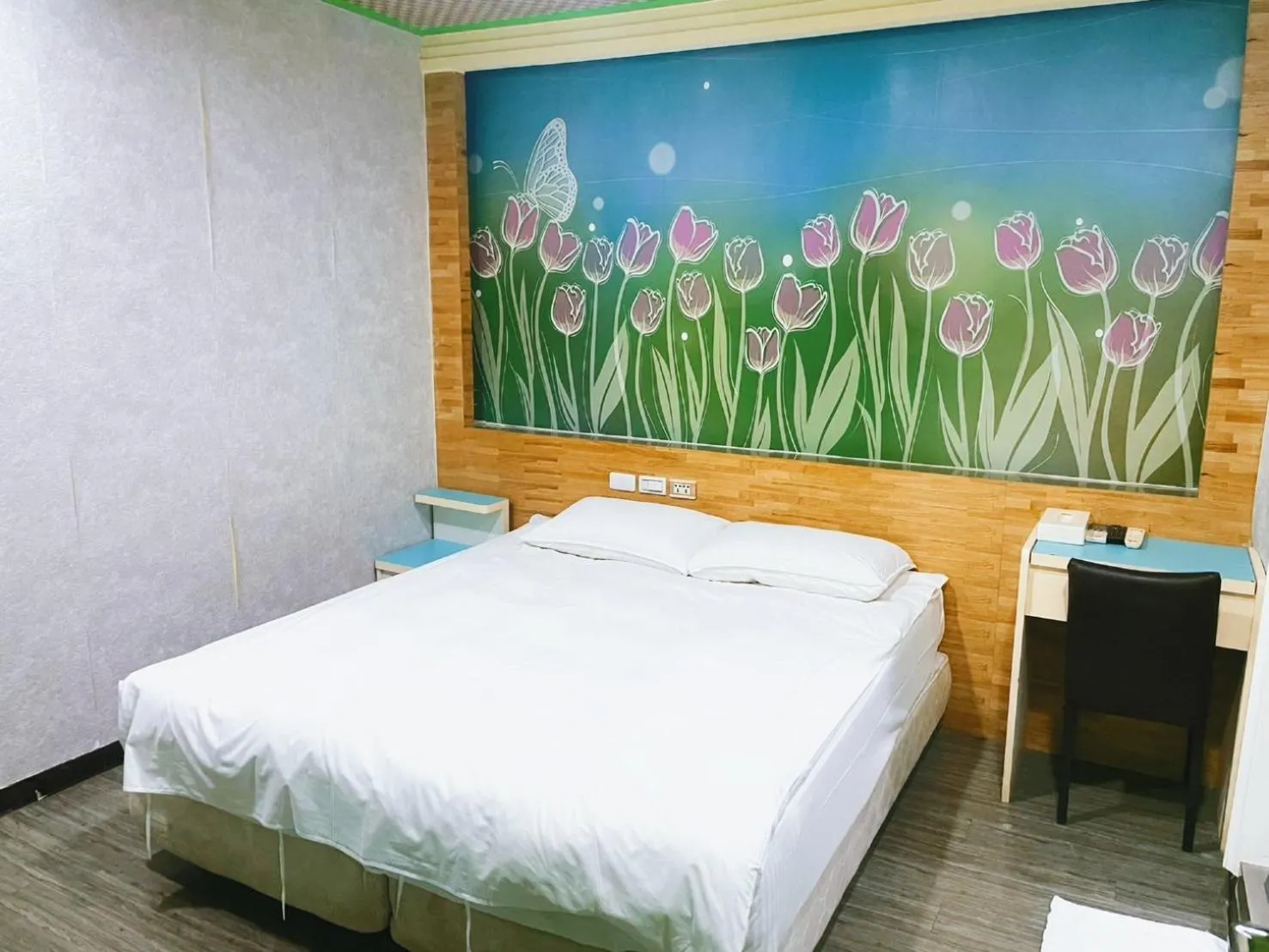 Bed in Clover house-自助式無人旅店