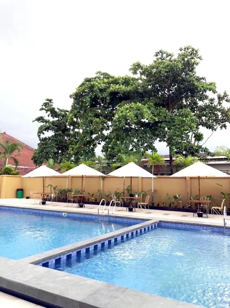 Swimming pool in Tasneem Hotel Malioboro Yogyakarta
